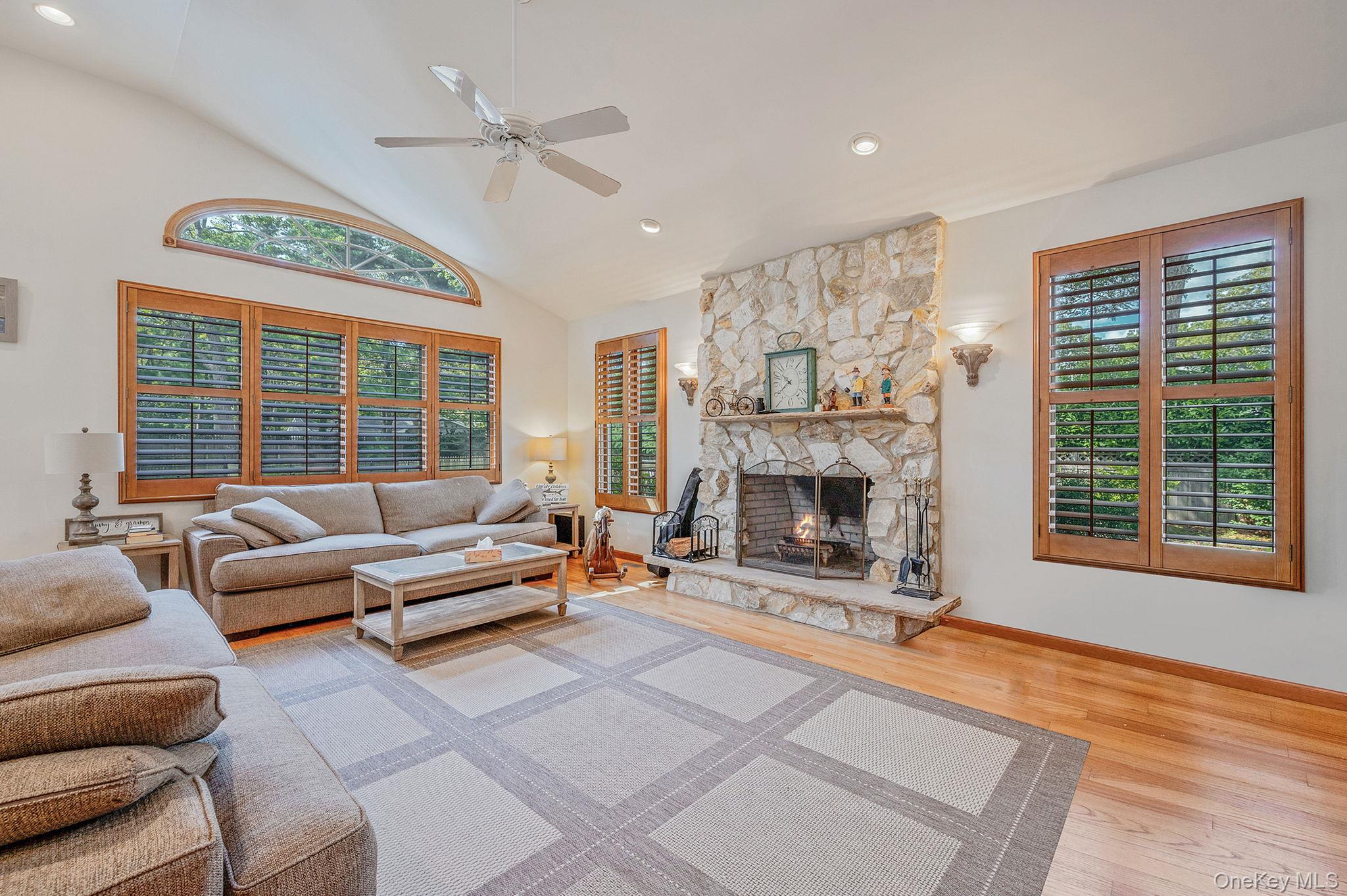 #4 photo, 6 Bay Drive, サフォーク郡 Hampton Bays , NY 11946