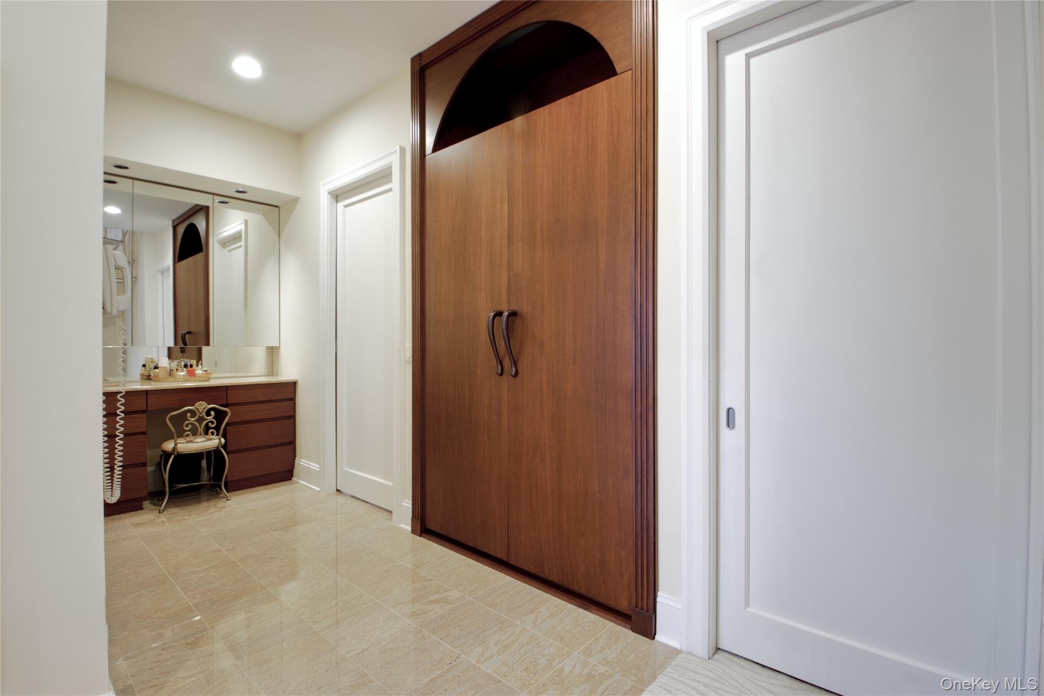 #18 photo, 6 Old Wagon Lane, ナッソー郡 Old Westbury , NY 11568