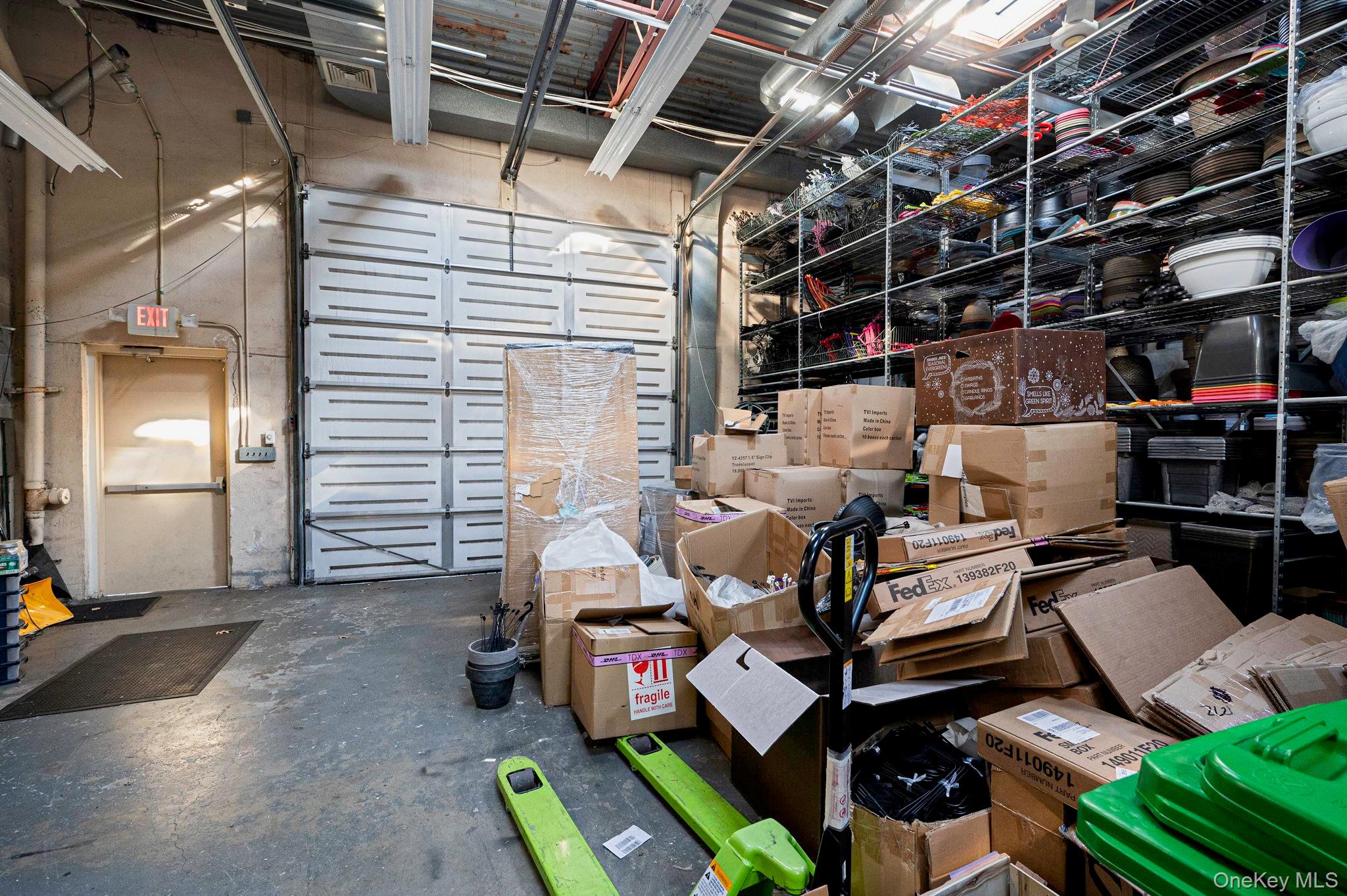 #2 photo, 1272 Montauk Highway, サフォーク郡 Copiague , NY 11726