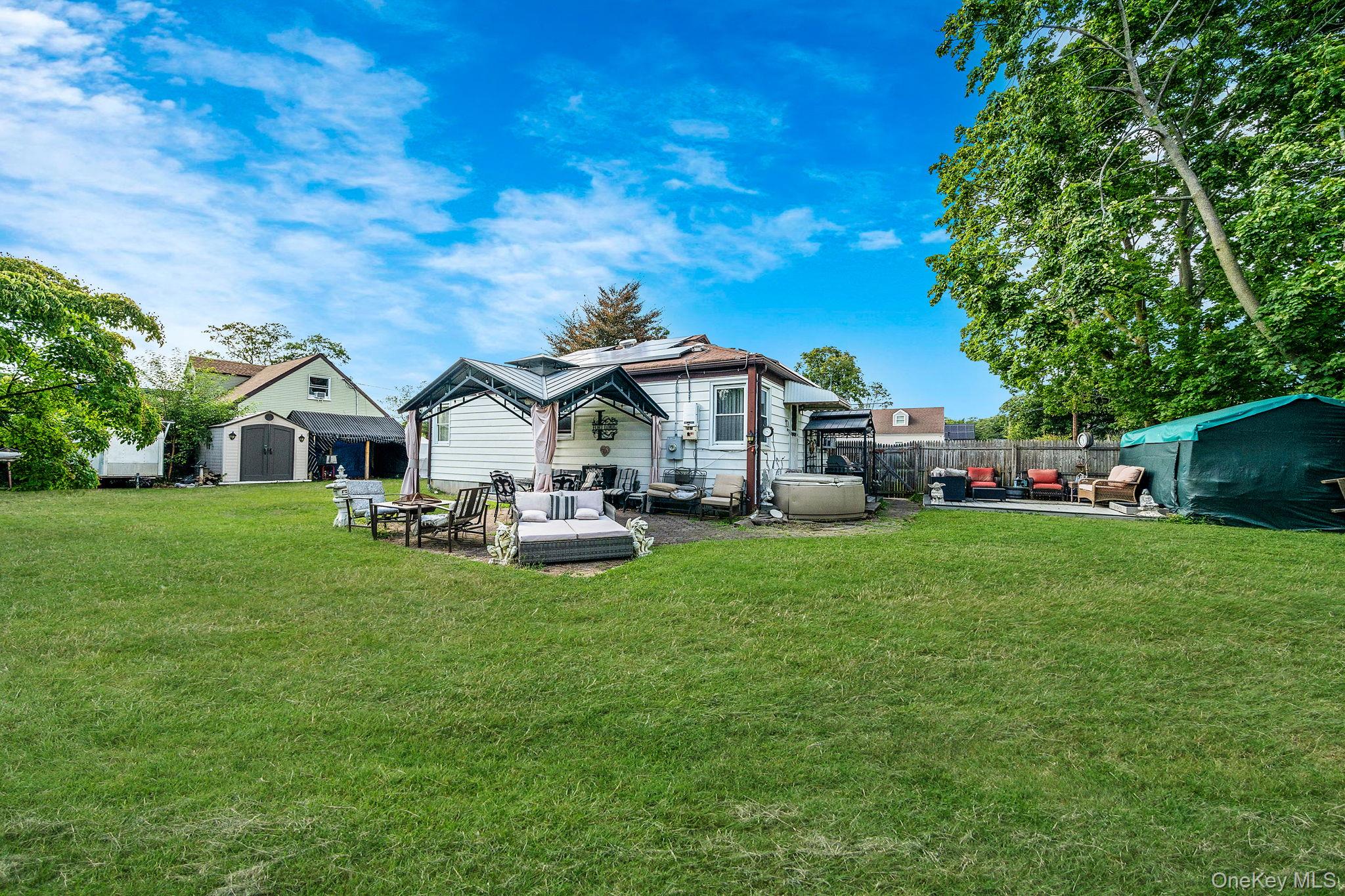 #7 photo, 30 Oakdale Avenue, サフォーク郡 Central Islip , NY 11722