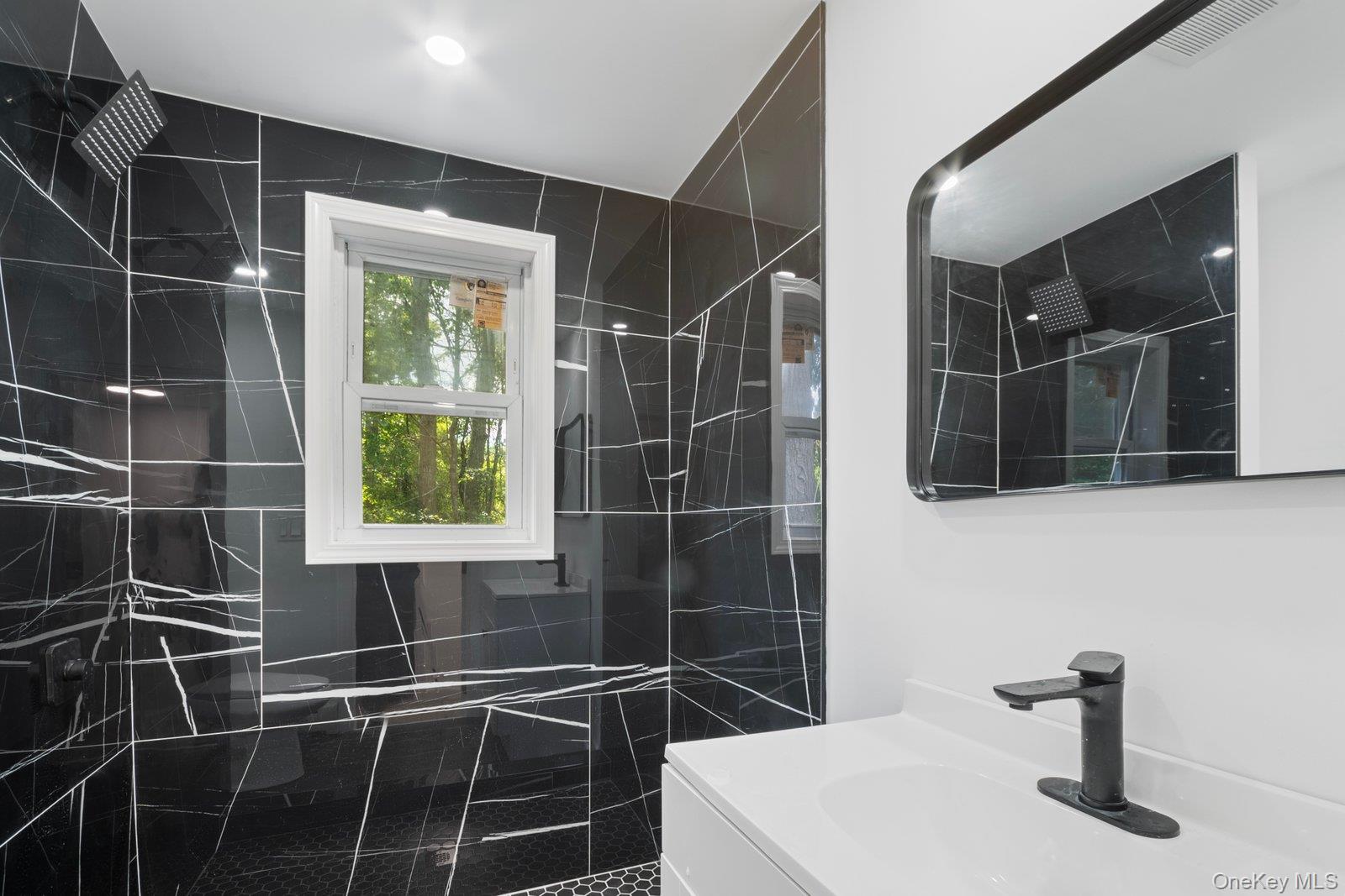 #12 photo, 461 Avondale Drive, サフォーク郡 Shirley , NY 11967