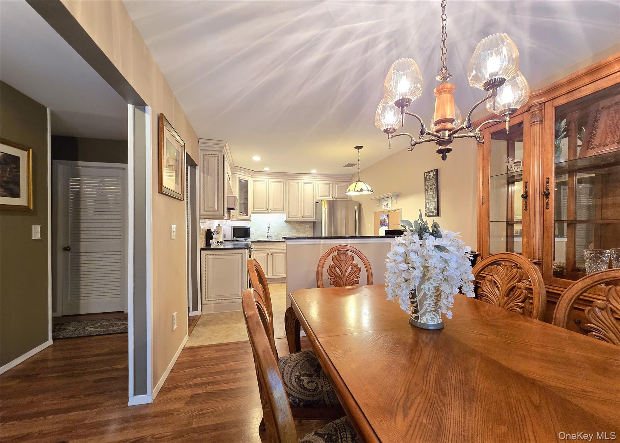 #7 photo, 837 Skyline Drive, サフォーク郡 Coram , NY 11727