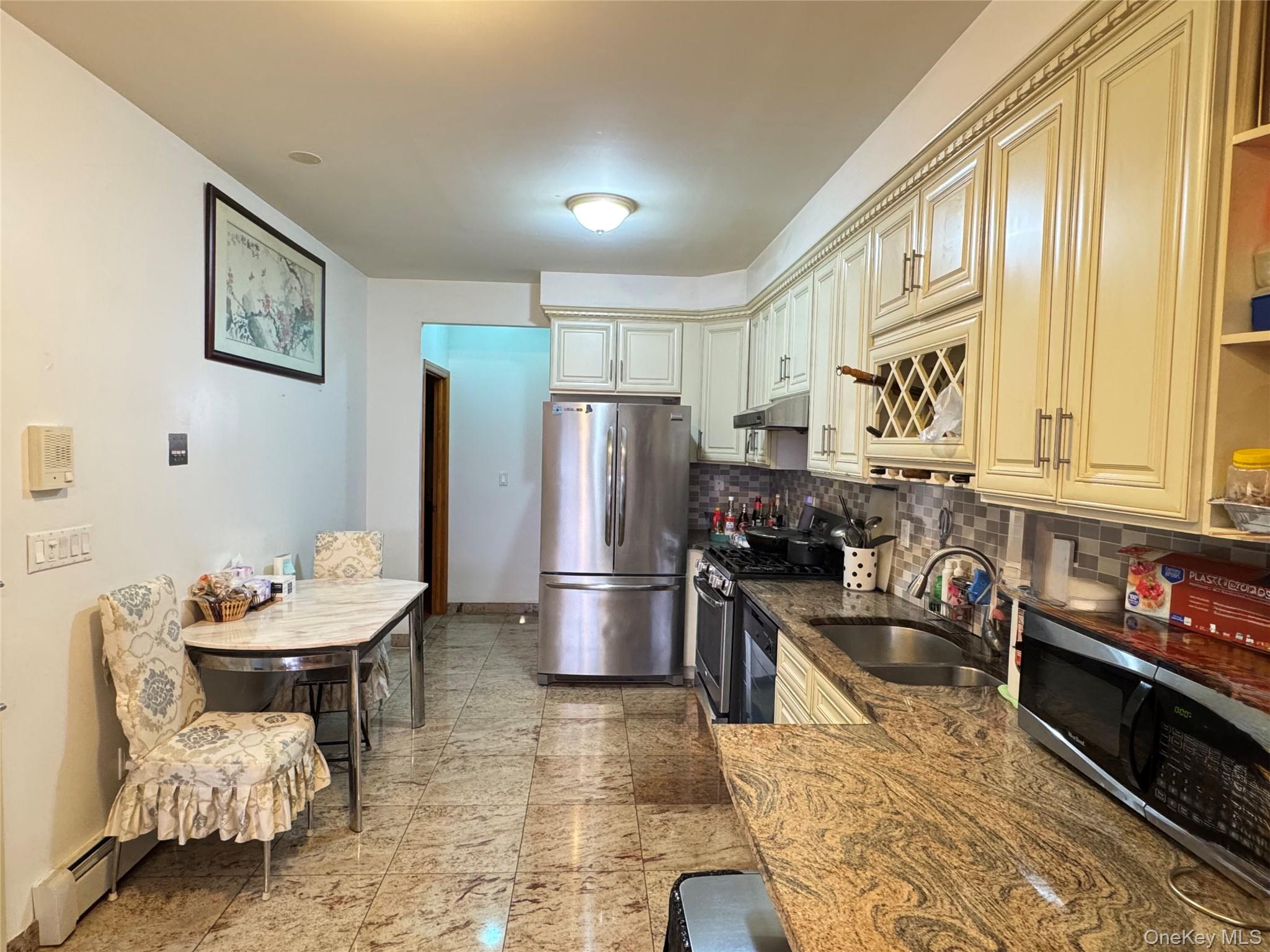 #5 photo, 42-16 162nd Street, クイーンズ区 Flushing , NY 11358