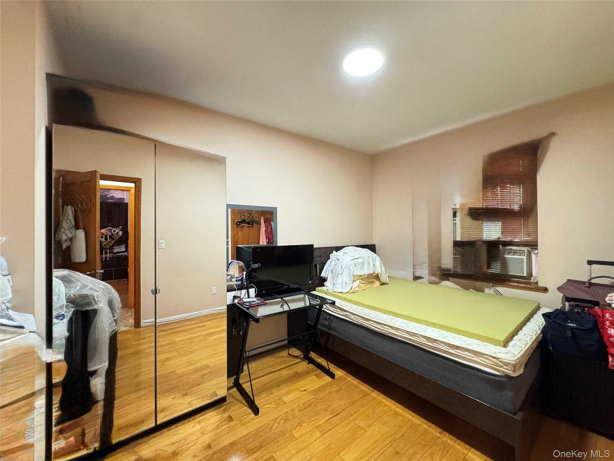 #8 photo, 42-16 162nd Street, クイーンズ区 Flushing , NY 11358