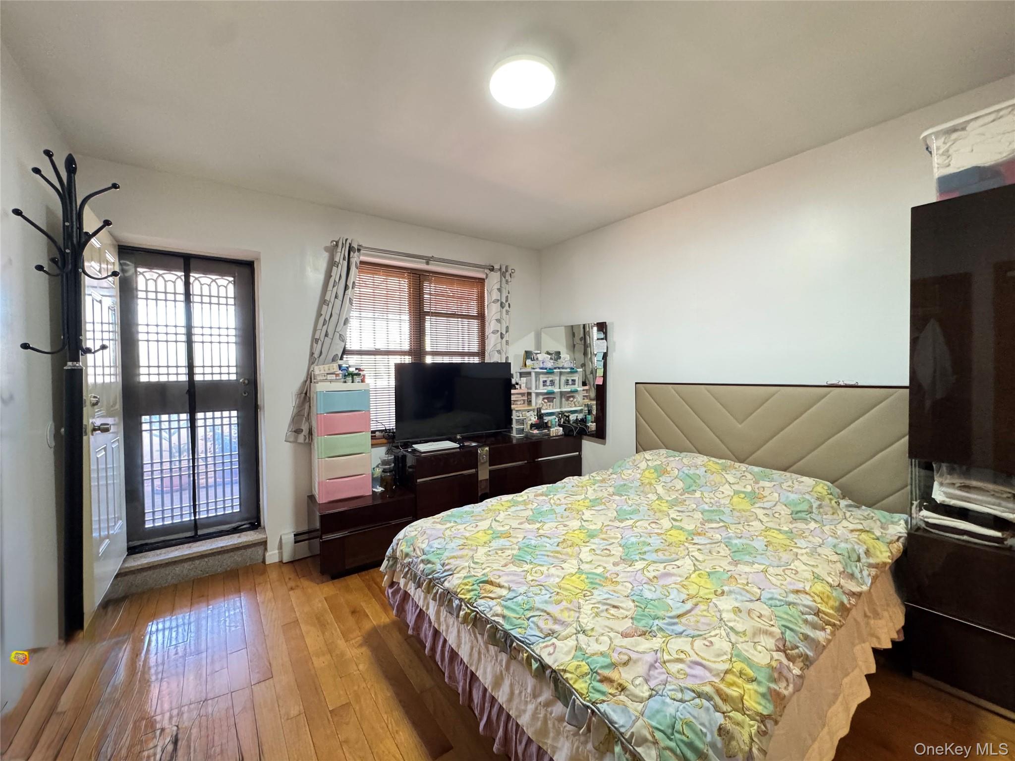 #9 photo, 42-16 162nd Street, クイーンズ区 Flushing , NY 11358