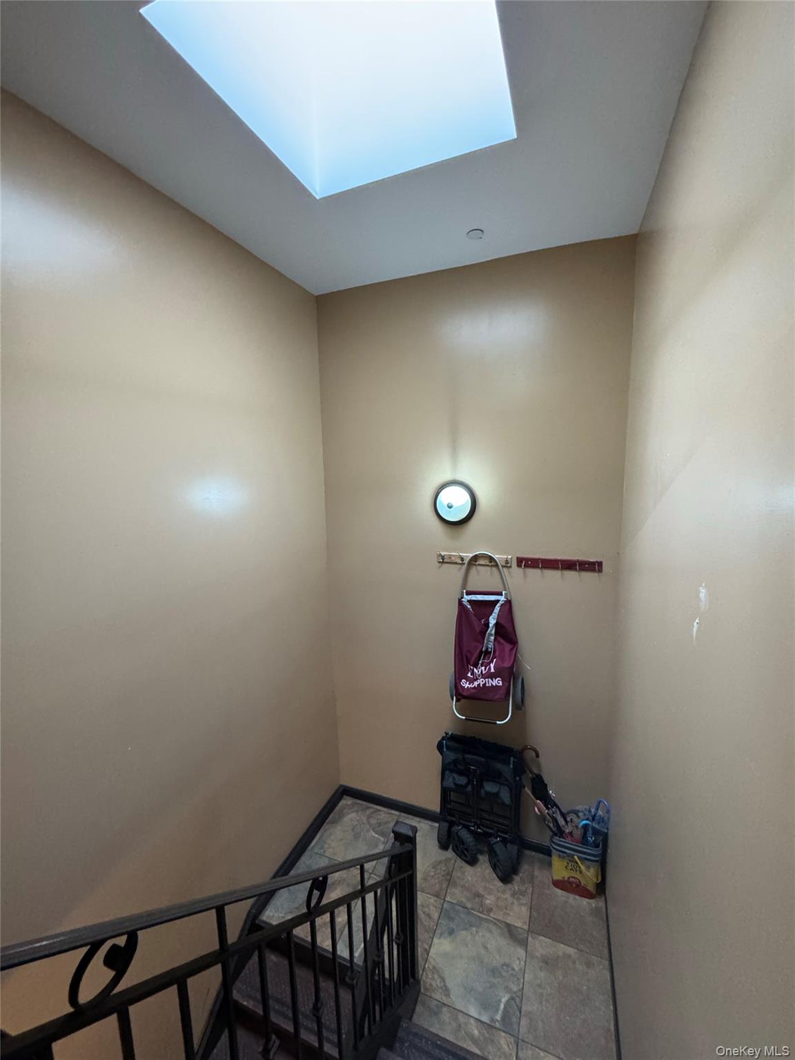 #14 photo, 101-20 39th Avenue, Corona , NY 11368