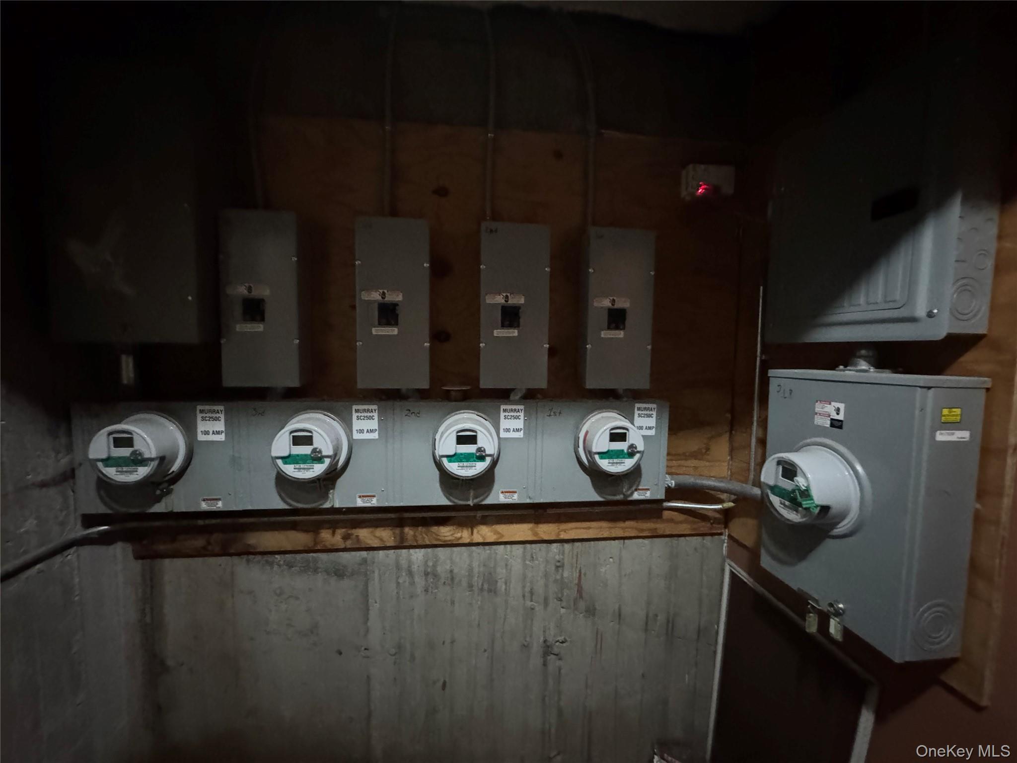 #16 photo, 101-20 39th Avenue, Corona , NY 11368