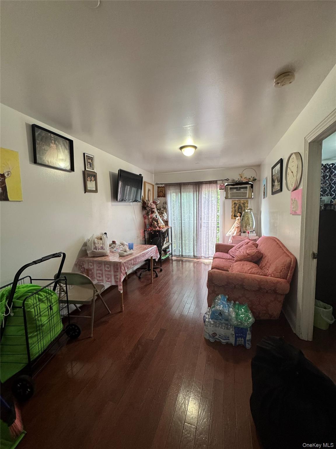 #9 photo, 101-20 39th Avenue, Corona , NY 11368