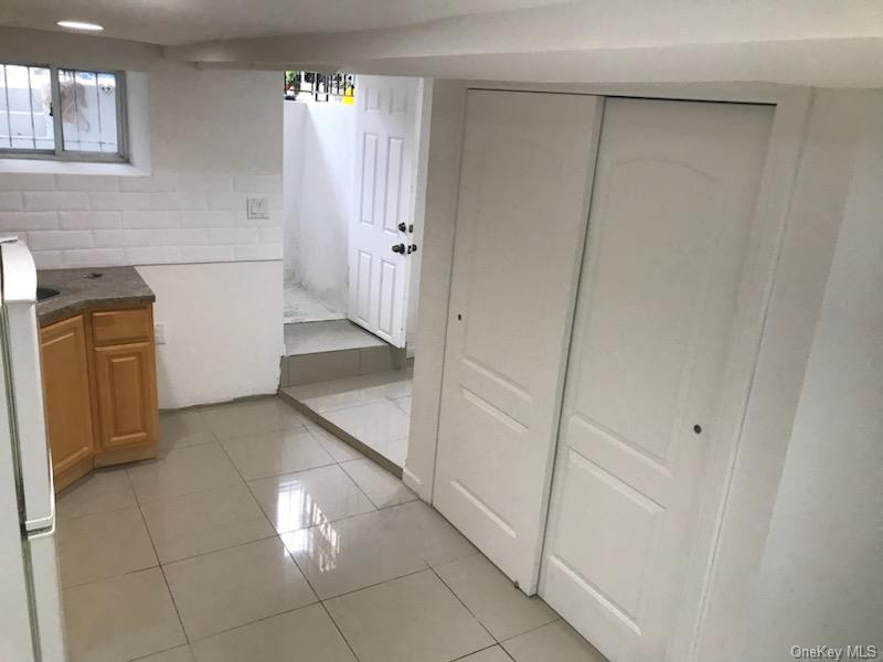 #12 photo, 108-42 51st Avenue, クイーンズ区 Corona , NY 11368