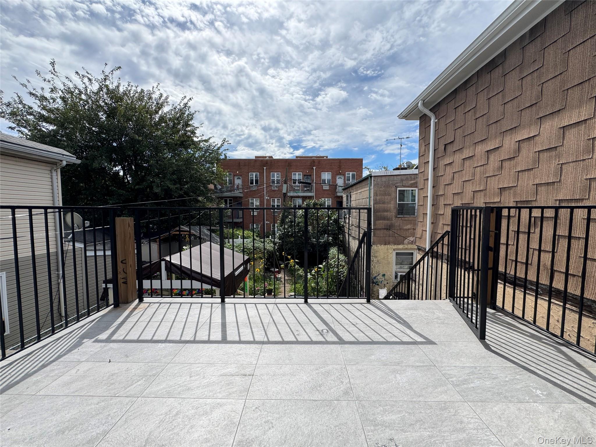 #7 photo, 108-42 51st Avenue, クイーンズ区 Corona , NY 11368