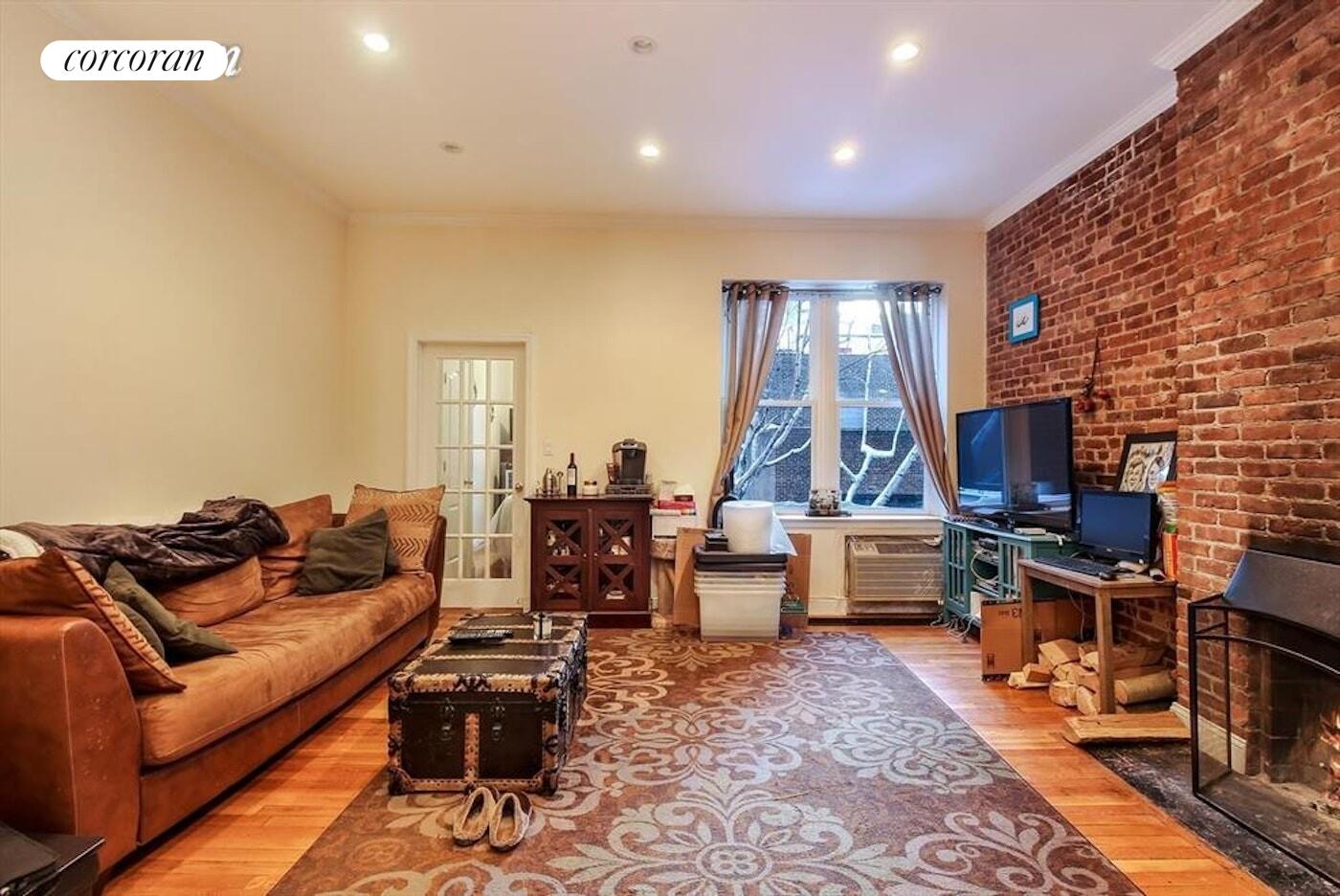 #1 photo, 158 W 94TH Street, マンハッタン Upper West Side , NY 10025