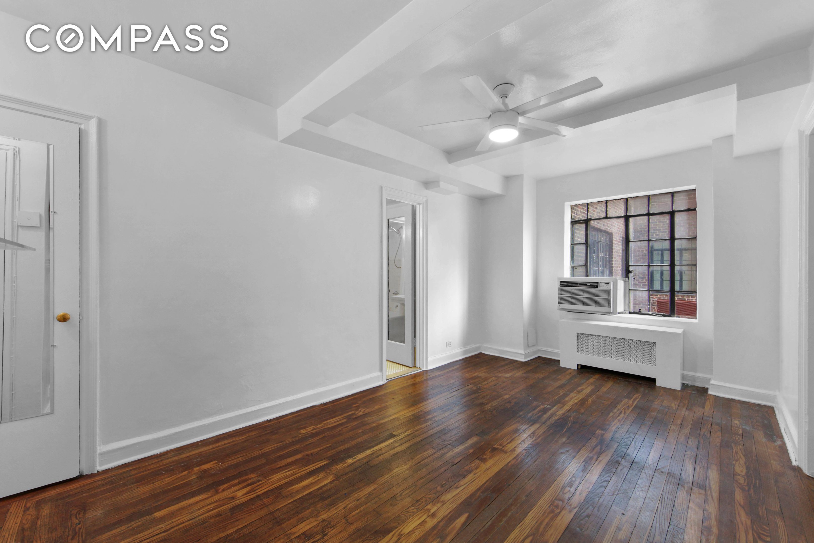 #1 photo, 5 Tudor City Place, मैनहटन Murray Hill , NY 10017