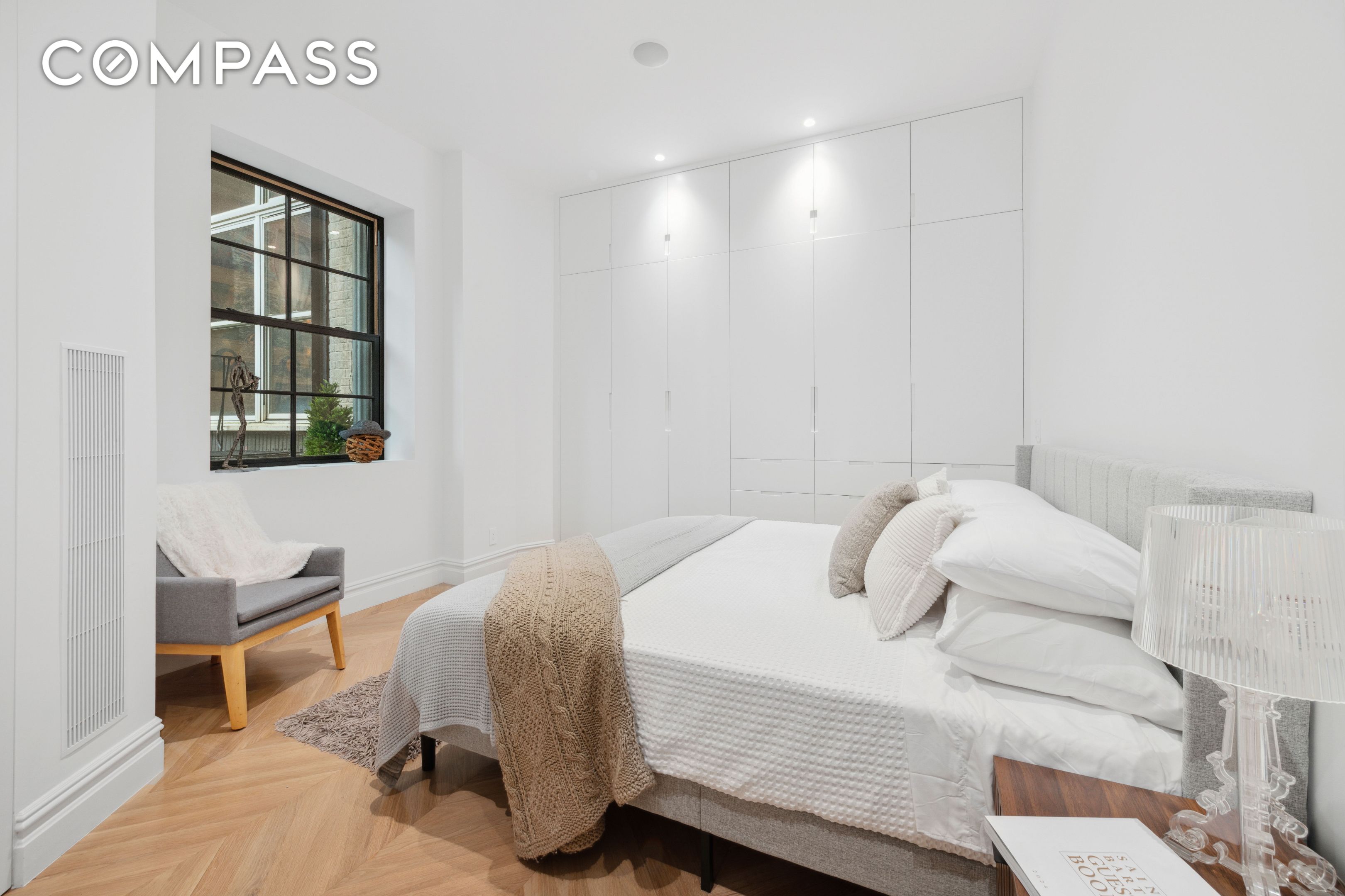 #8 photo, 33 W 67th Street, マンハッタン Upper West Side , NY 10023