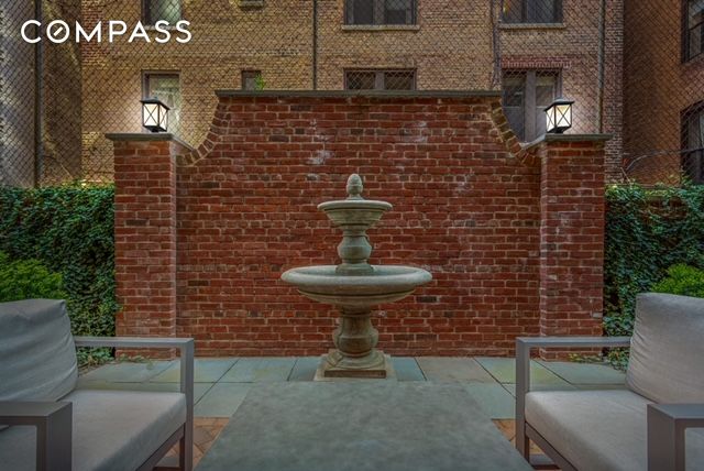 #16 photo, 18 W 70th Street, マンハッタン Upper West Side , NY 10023