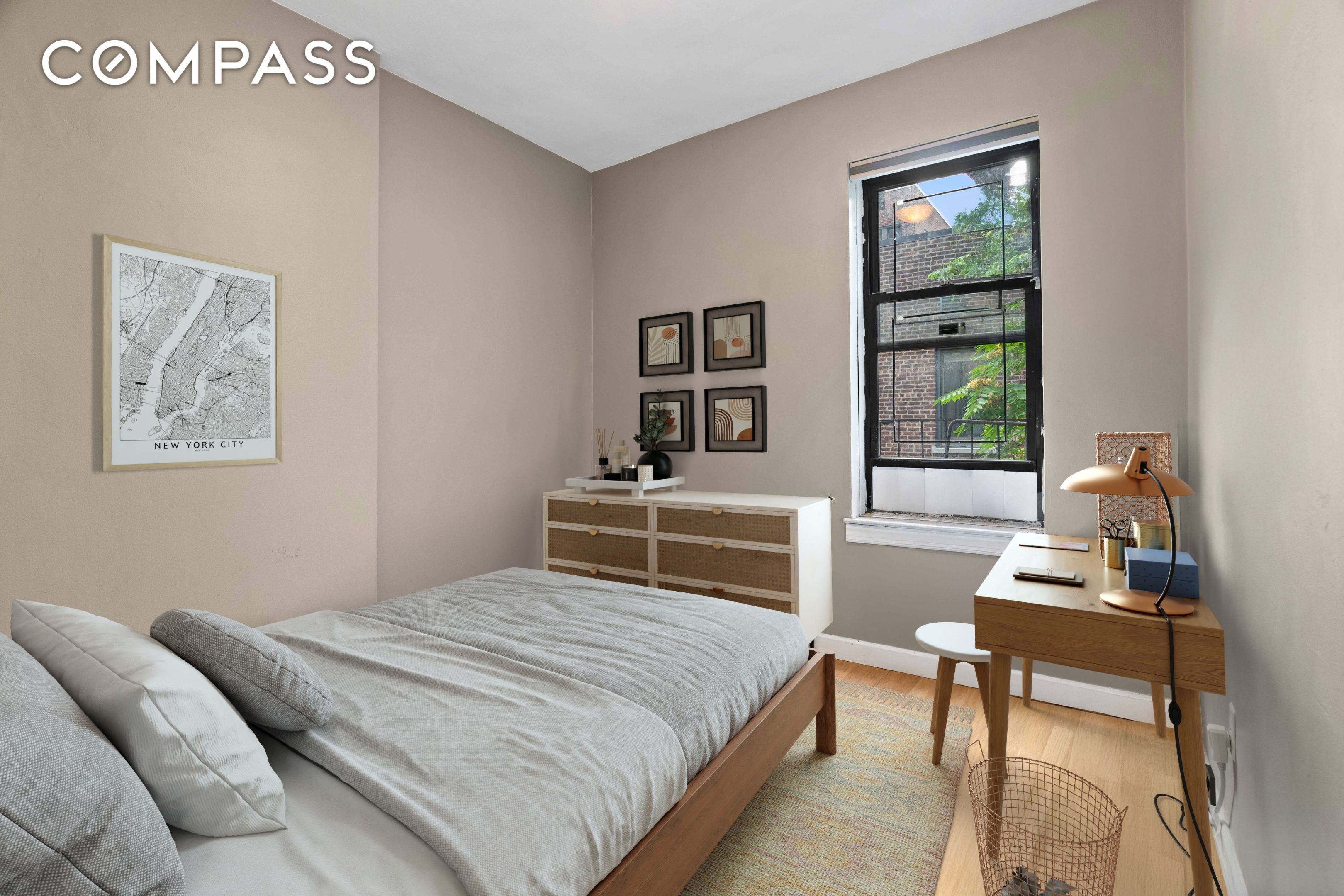 #2 photo, 348 W 56th Street, マンハッタン Hell's Kitchen , NY 10019