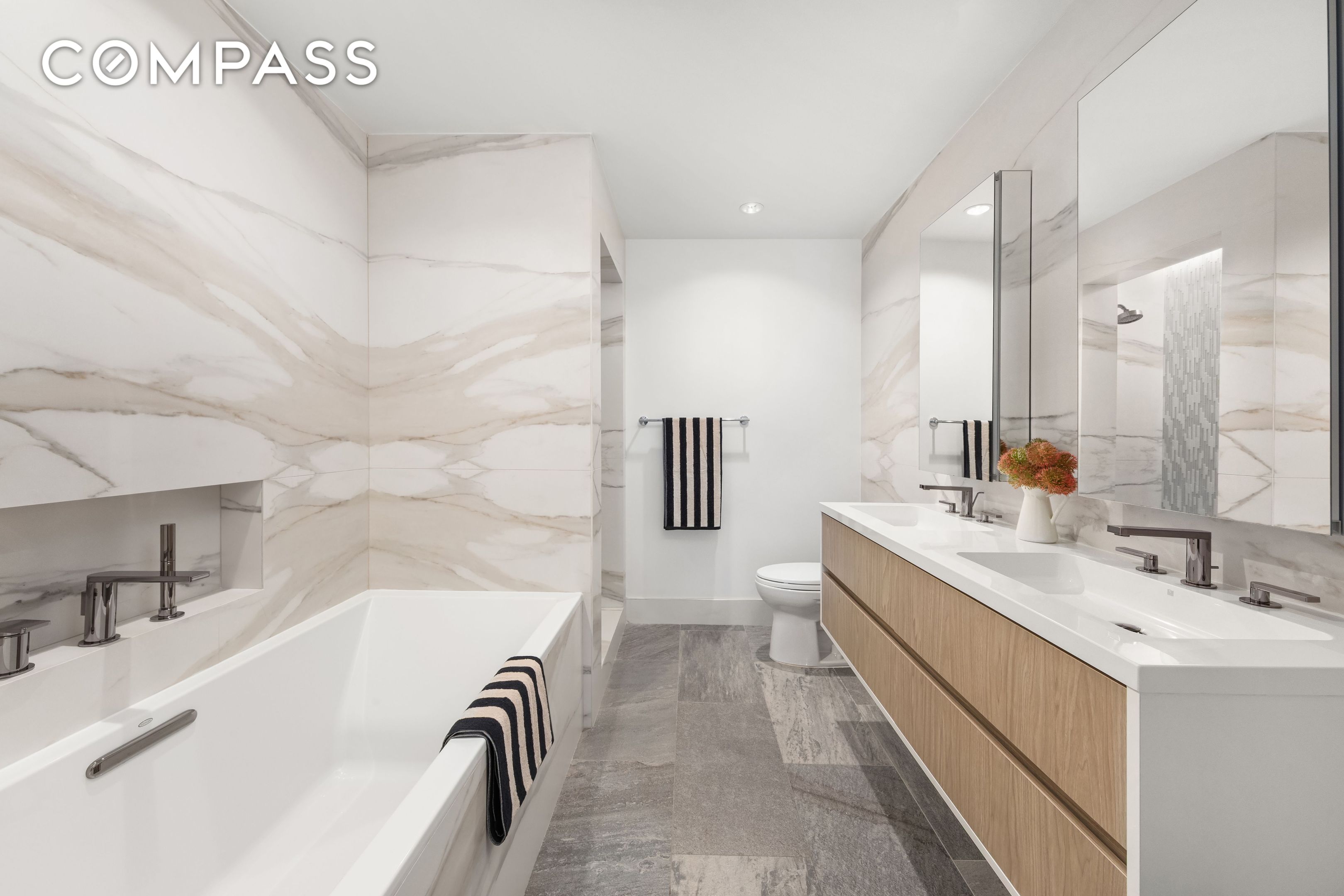 #7 photo, 868 Lorimer Street, Greenpoint , NY 11222