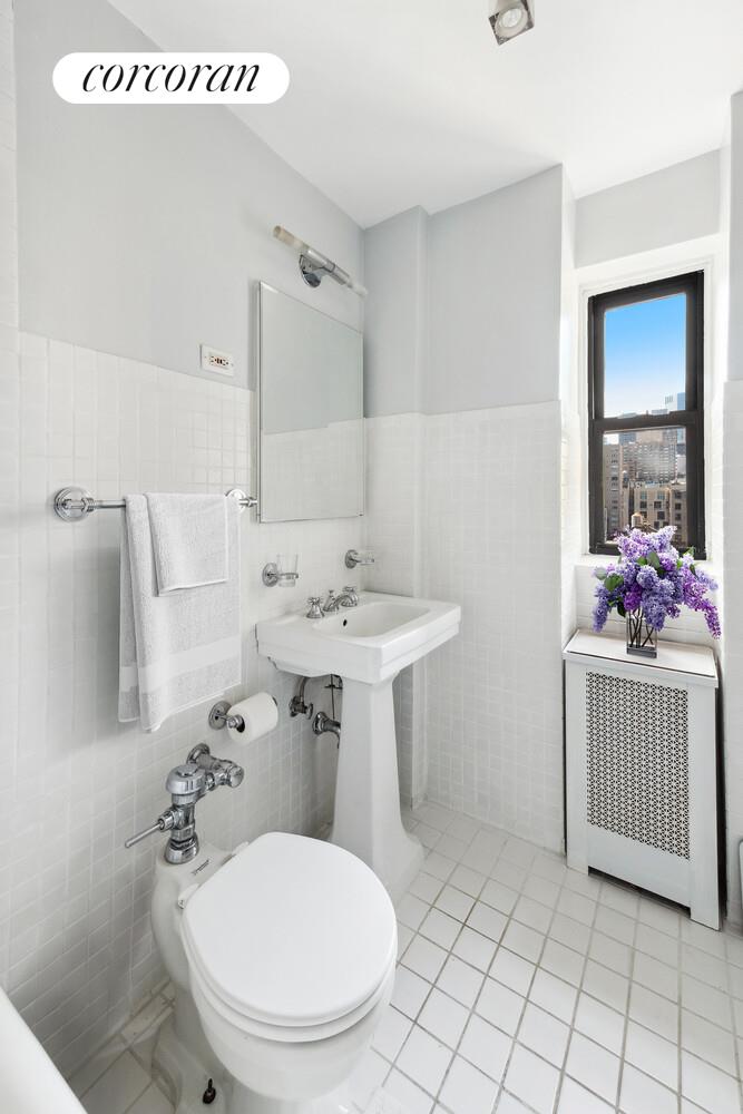 #9 photo, 12 W 72ND Street, マンハッタン Lincoln Square , NY 10023