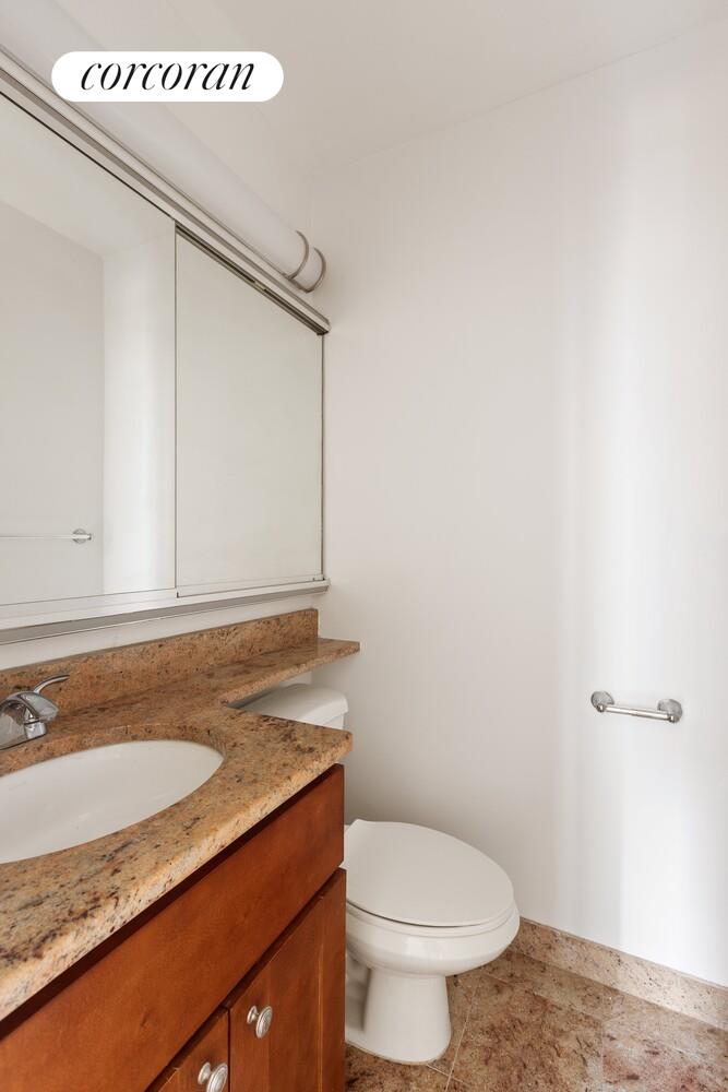 #8 photo, 347 W 57TH Street, マンハッタン Hells Kitchen , NY 10019