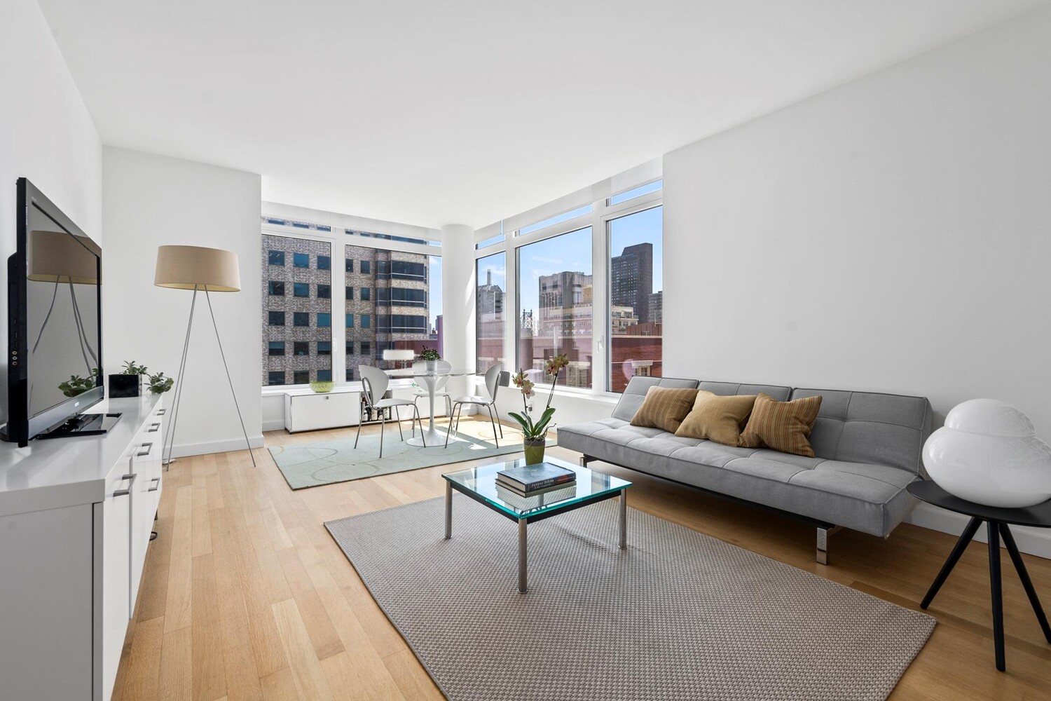 #1 photo, 400 E 67TH Street, मैनहटन Lenox Hill , NY 10065