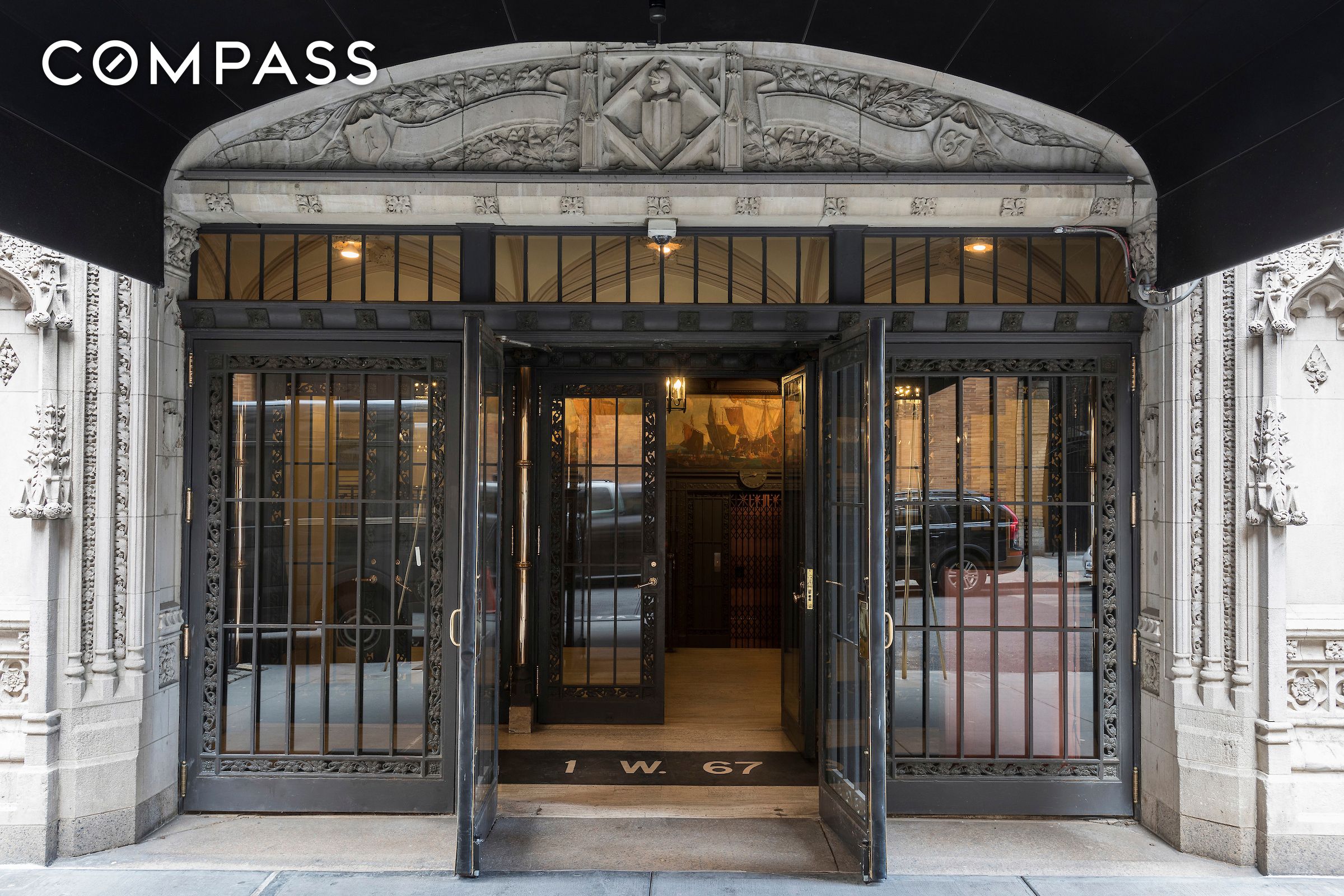 #11 photo, 1 W 67th Street, マンハッタン Upper West Side , NY 10023