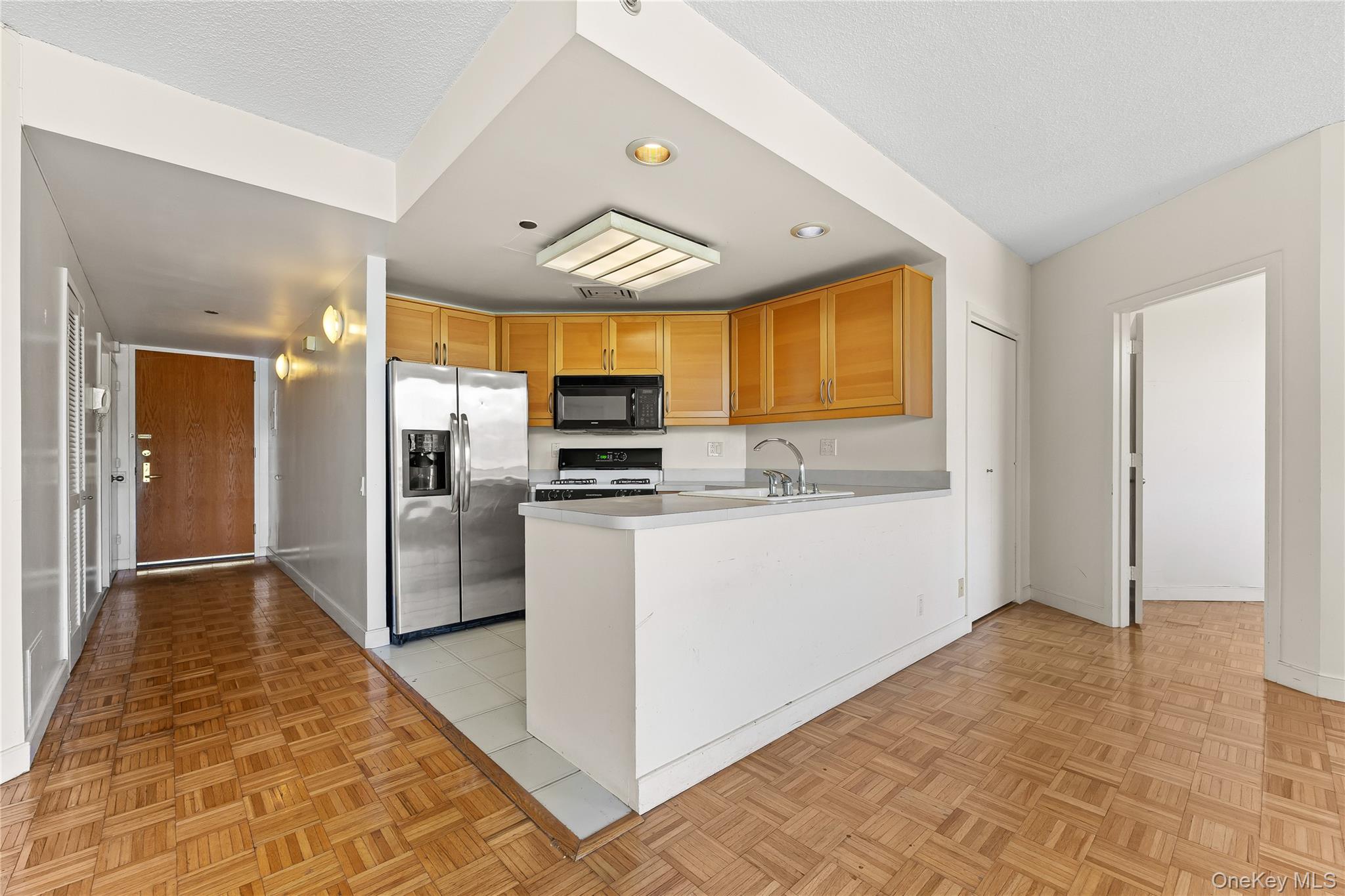 #8 photo, 50 E Hartsdale Avenue, Hartsdale , NY 10530