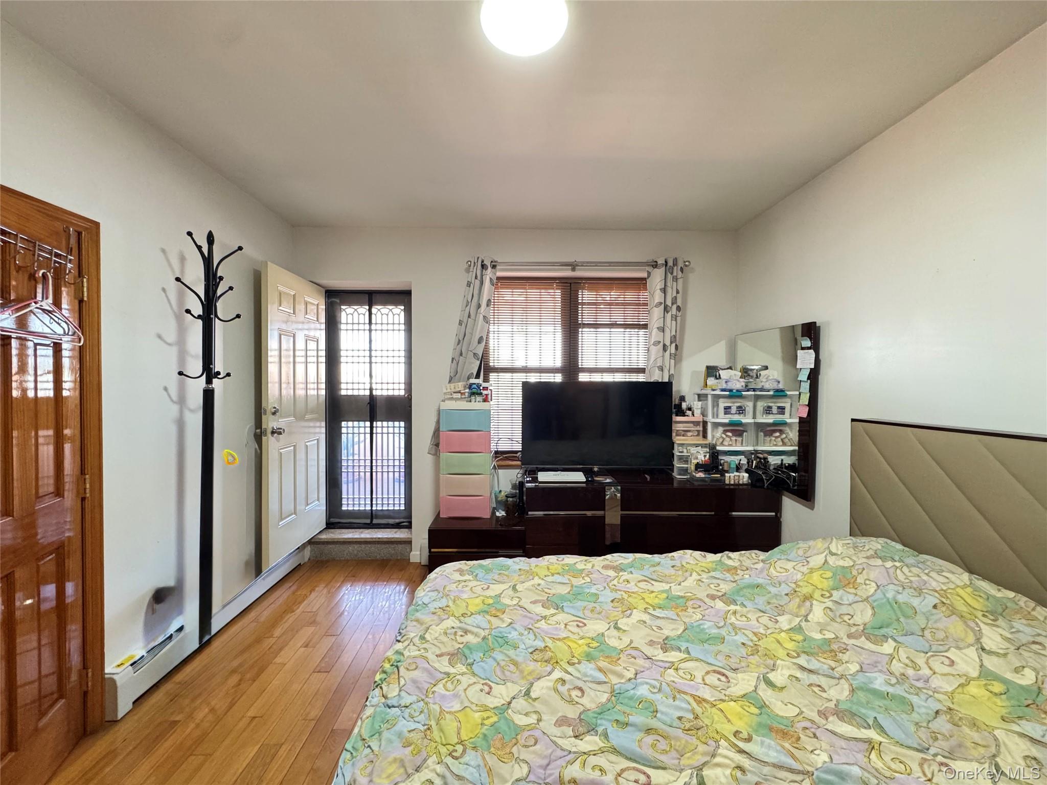 #10 photo, 42-16 162nd Street, クイーンズ区 Flushing , NY 11358