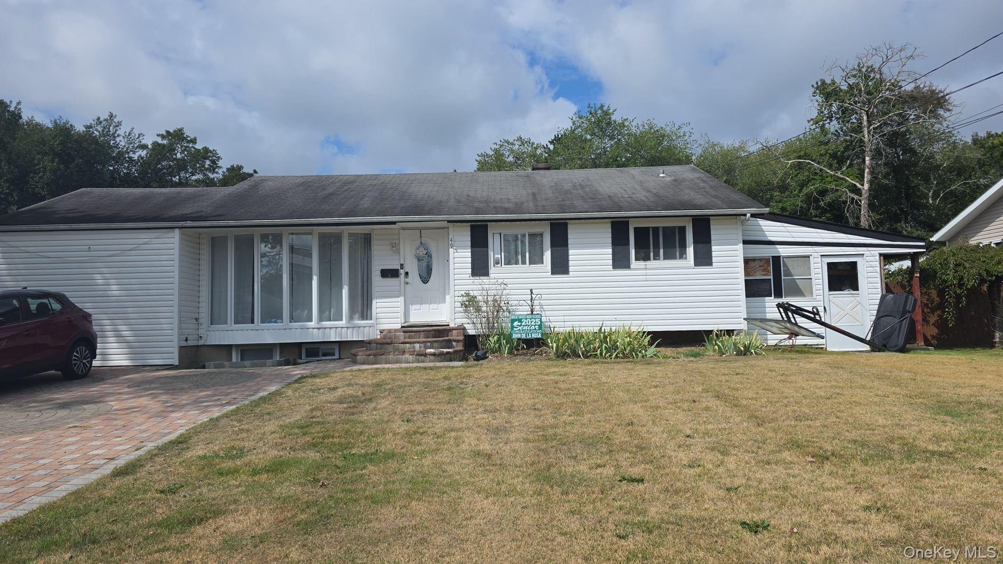 #1 photo, 49 Winston Drive, サフォーク郡 Brentwood , NY 11717