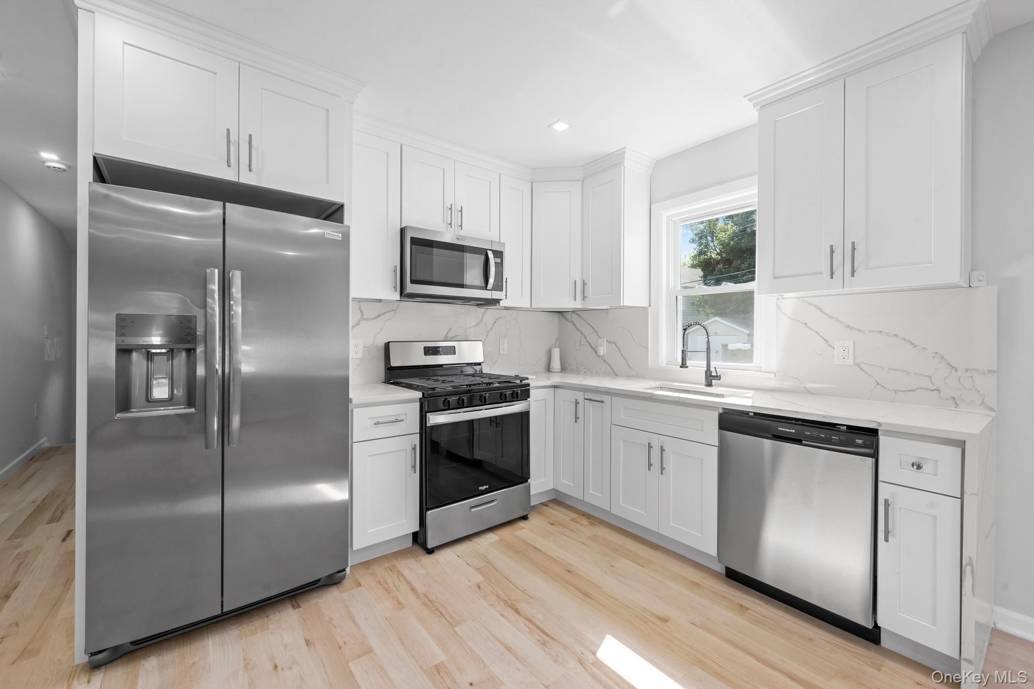 #1 photo, 17502 111th Avenue, जमैका Saint Albans , NY 11433