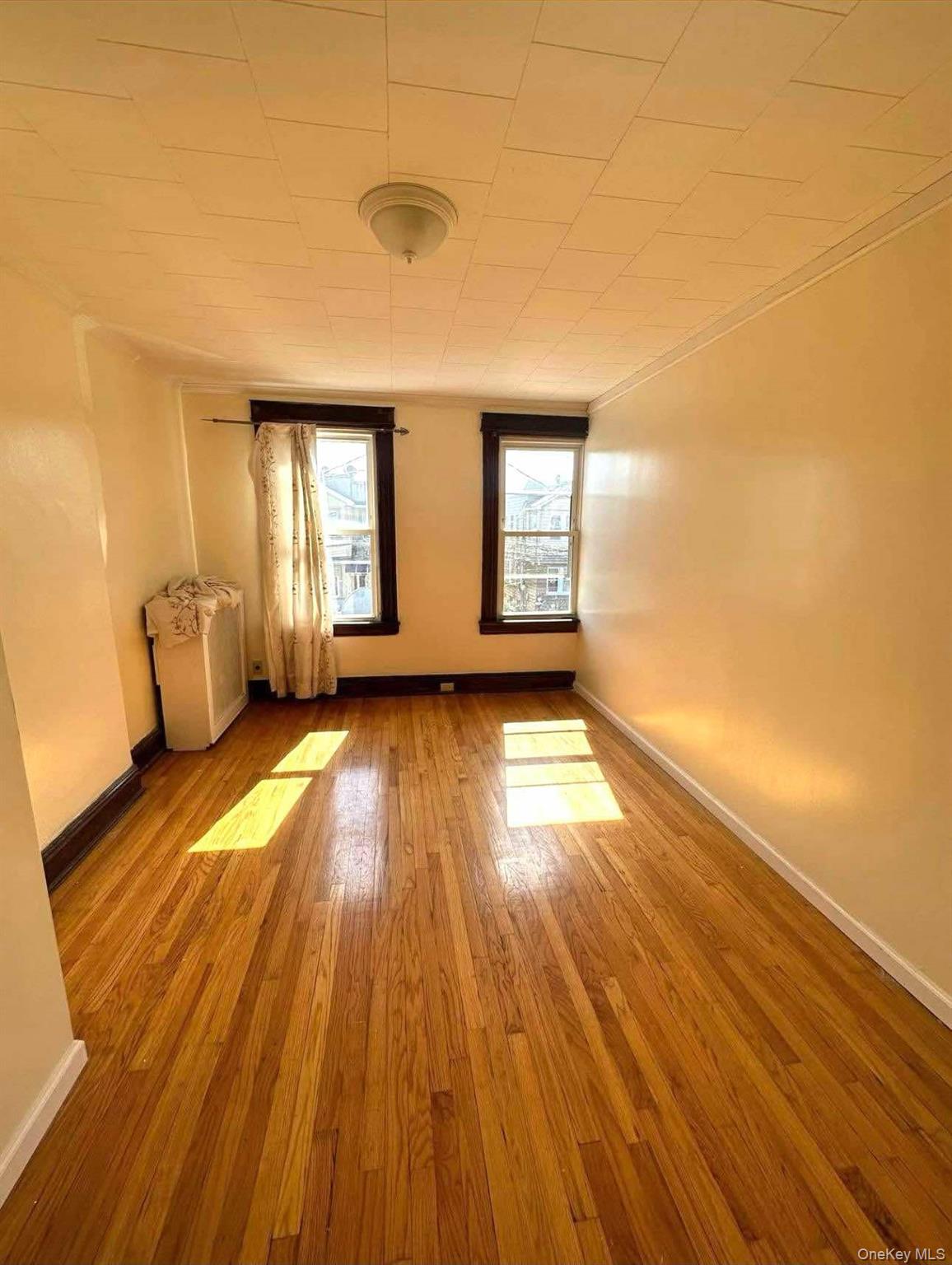 #5 photo, 103-39 118th Street, Richmond Hill S. , NY 11419