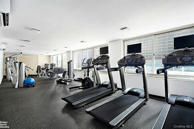 #12 photo, 333 E 45th Street, 曼哈頓 中城东区 New York (Manhattan) , NY 10017