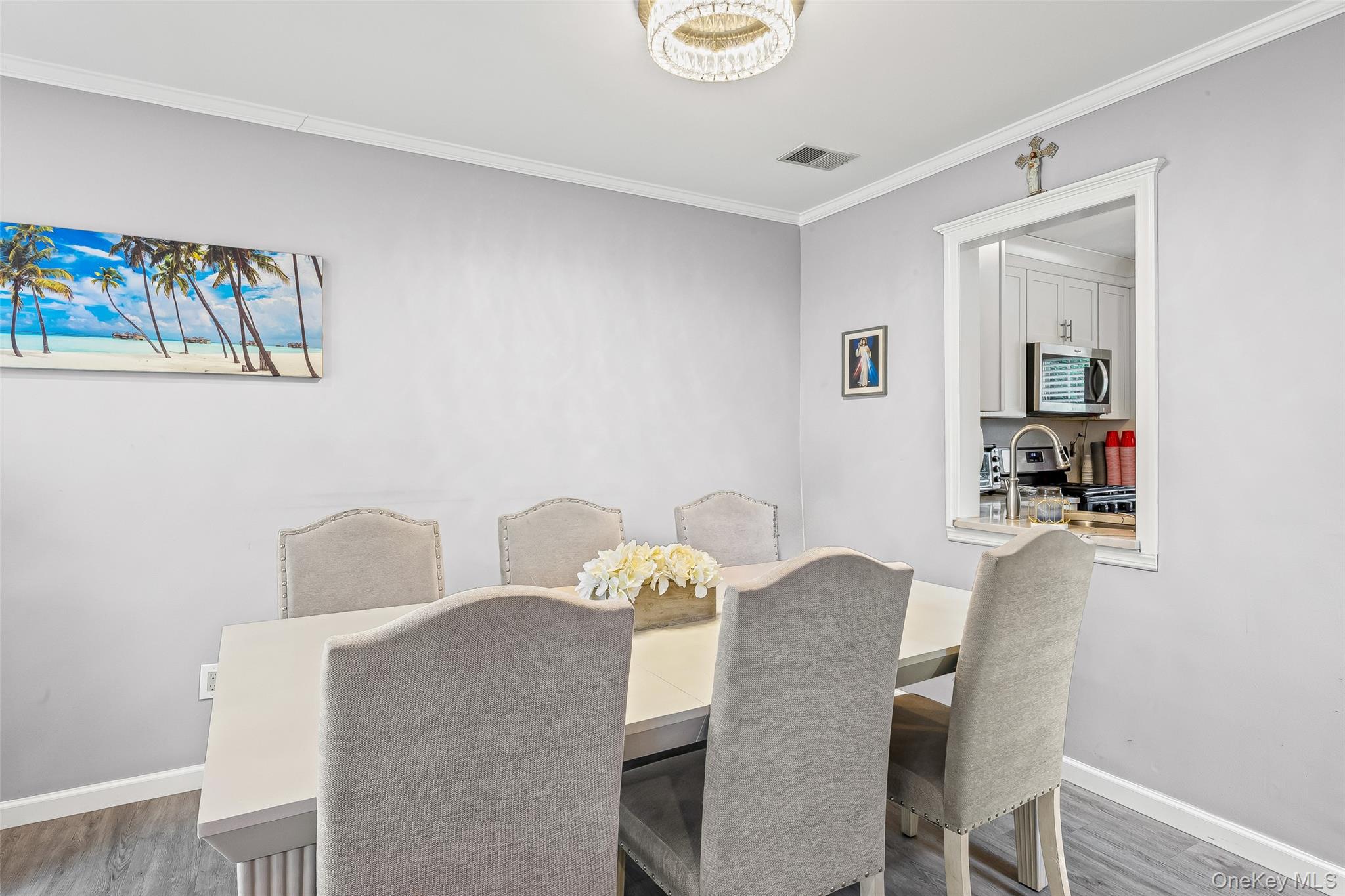 #10 photo, 6 Fox Path, サフォーク郡 Coram , NY 11727