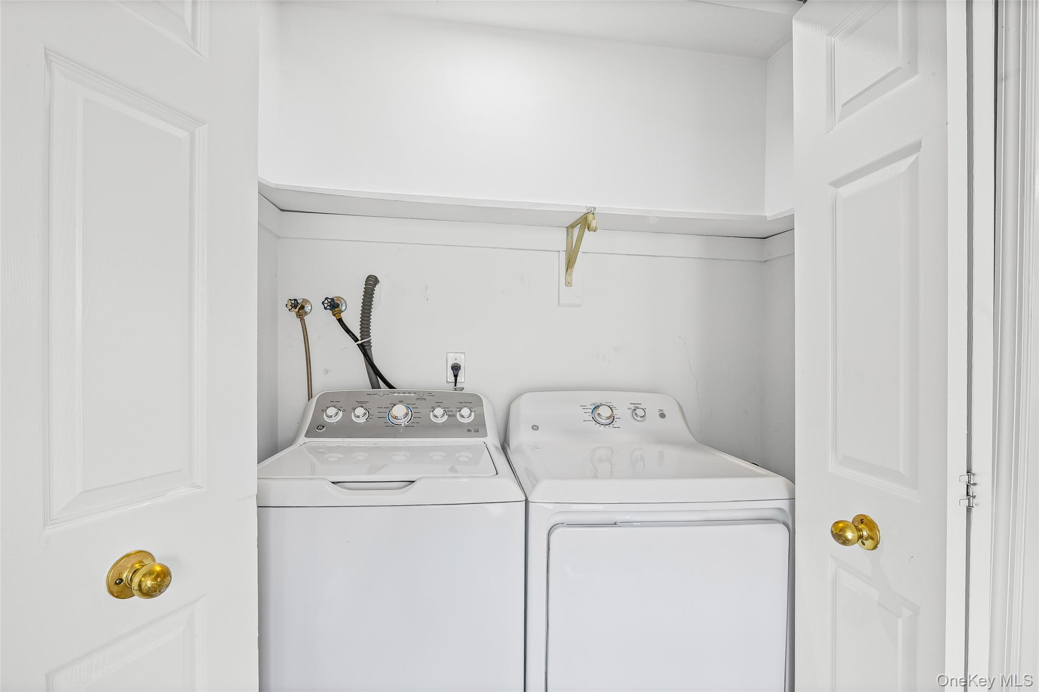 #16 photo, 6 Fox Path, サフォーク郡 Coram , NY 11727