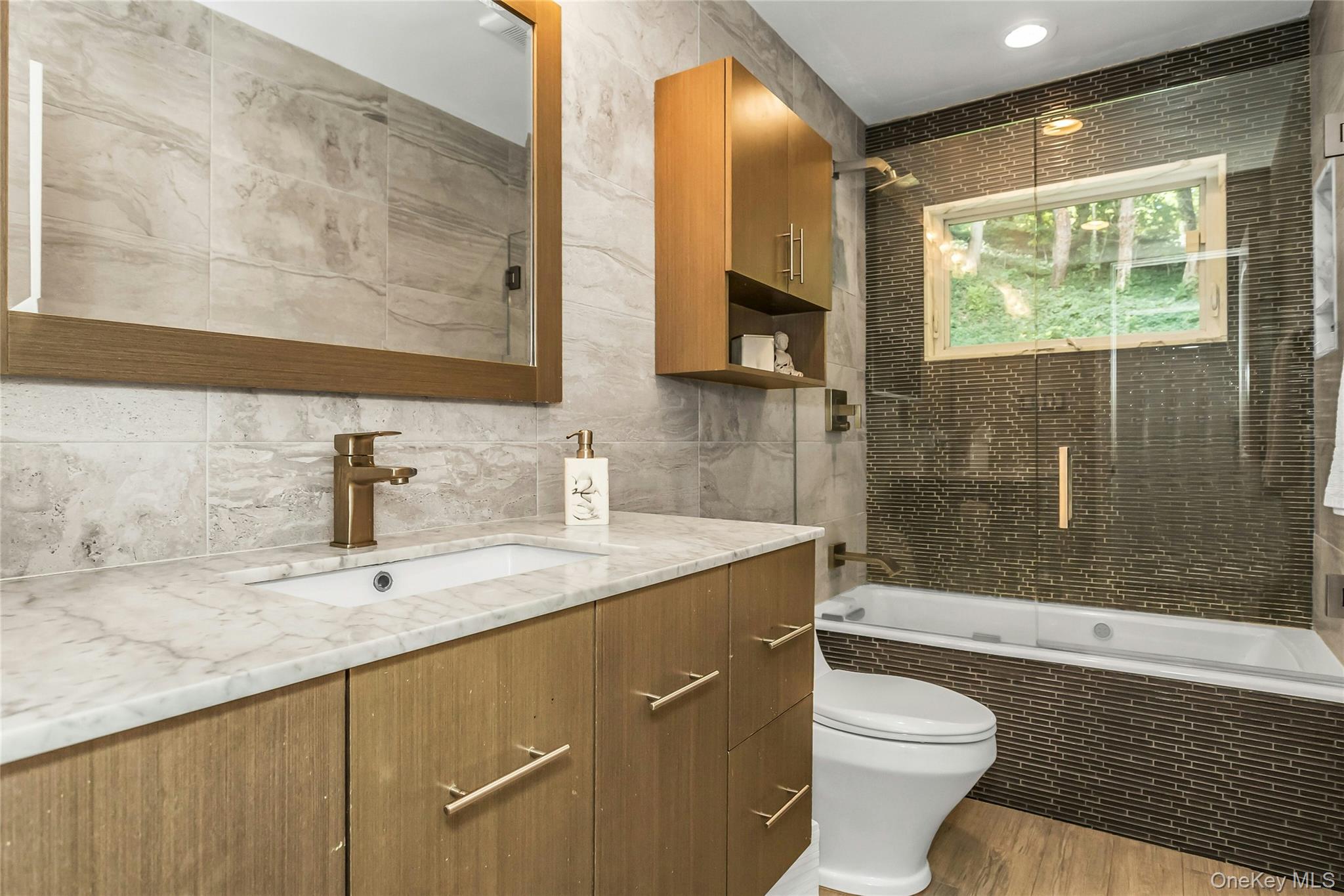 #18 photo, 5 Meadowfield Lane, ナッソー郡 Glen Cove , NY 11542