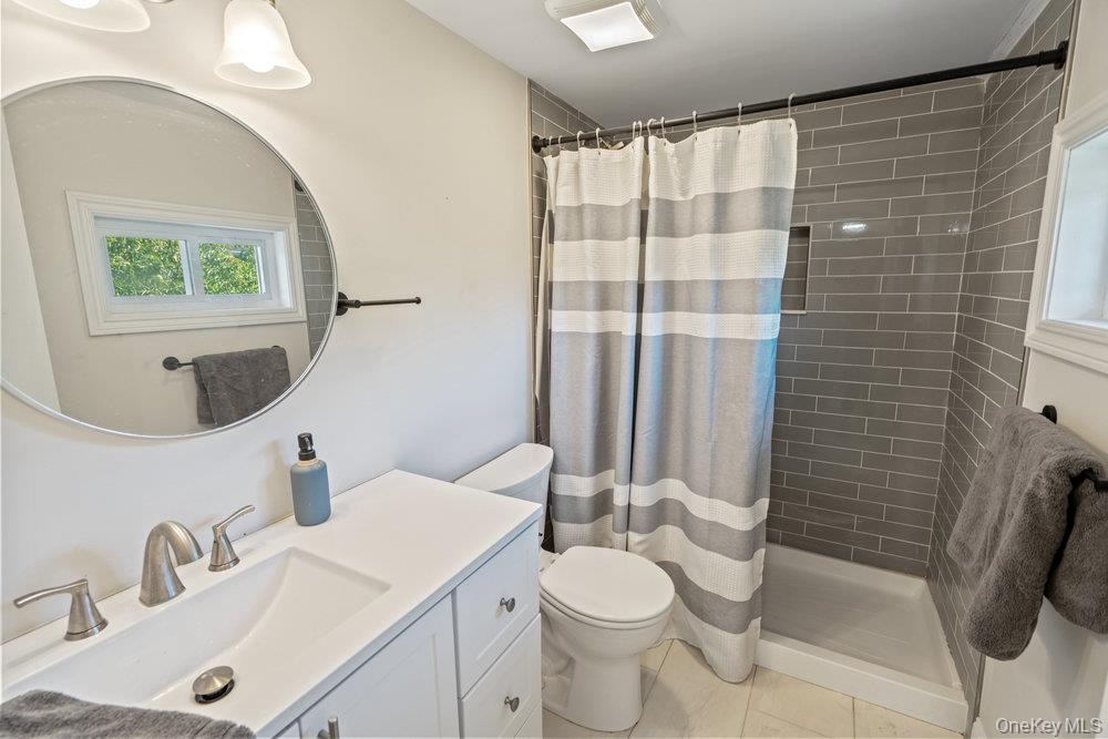 #18 photo, 41 Eatondale Avenue, سوفولك Blue Point , NY 11715