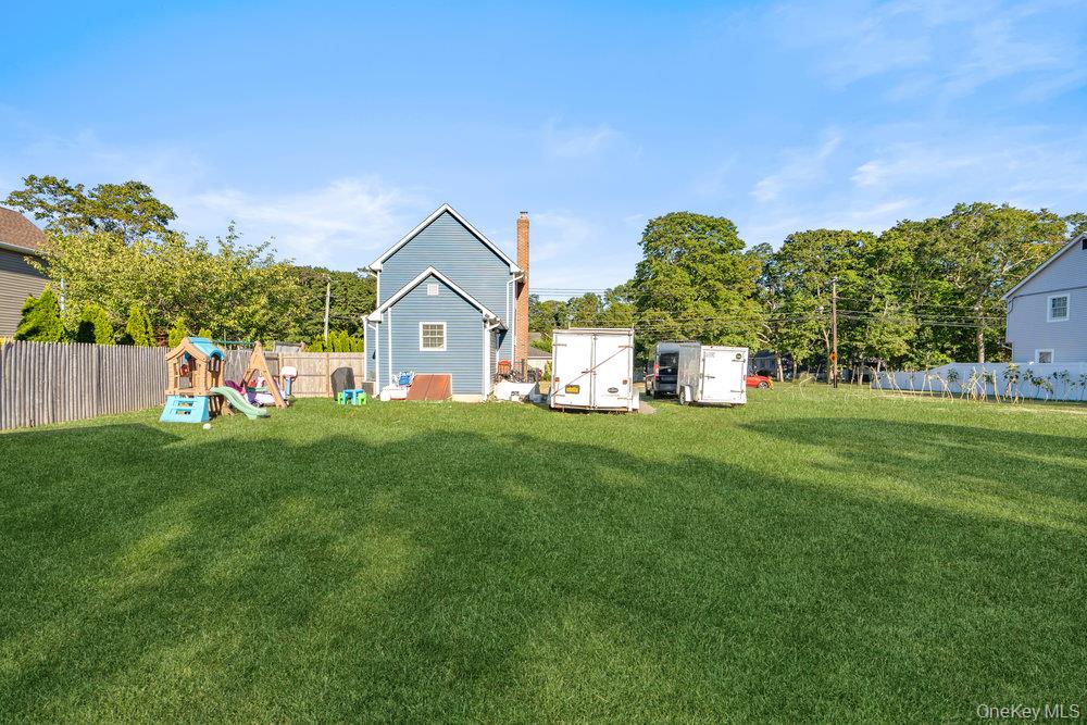 #20 photo, 41 Eatondale Avenue, سوفولك Blue Point , NY 11715