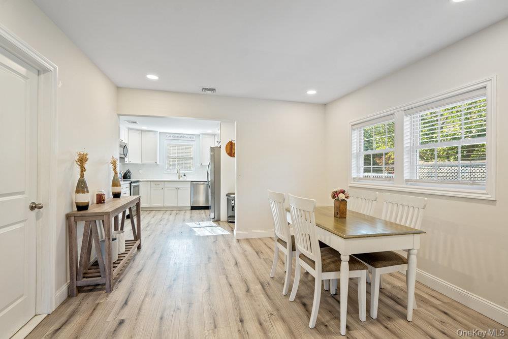 #7 photo, 41 Eatondale Avenue, سوفولك Blue Point , NY 11715