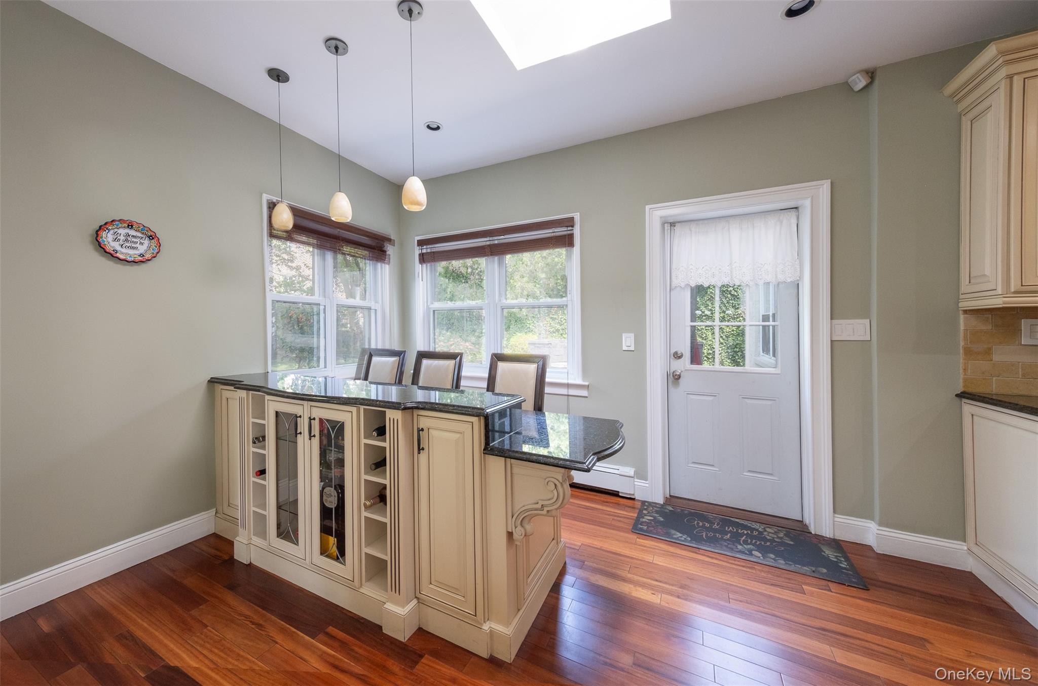 #8 photo, 982 Split  Rock Road, Pelham , NY 10803