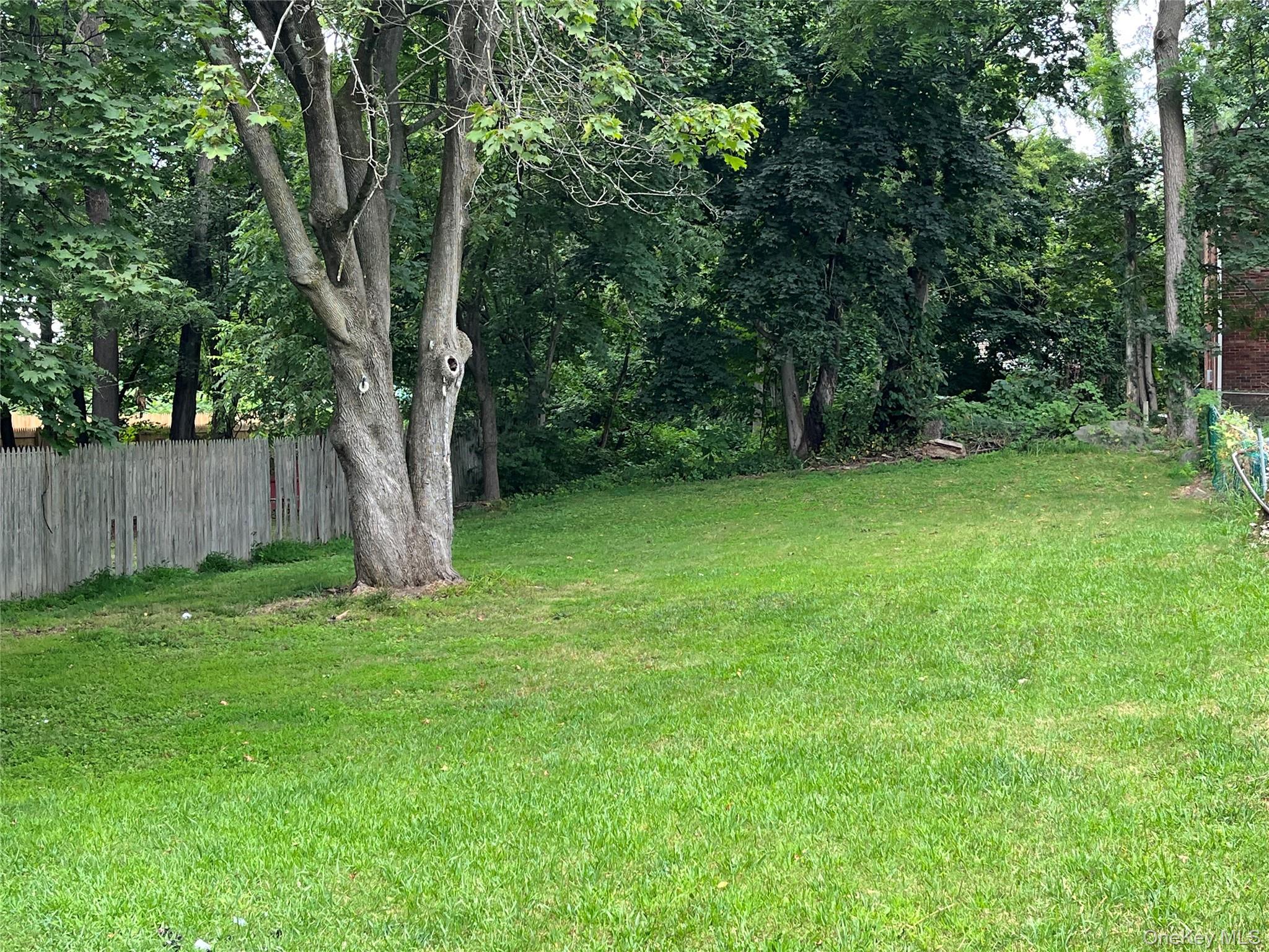 #16 photo, 11 Howard Street, Poughkeepsie , NY 12601