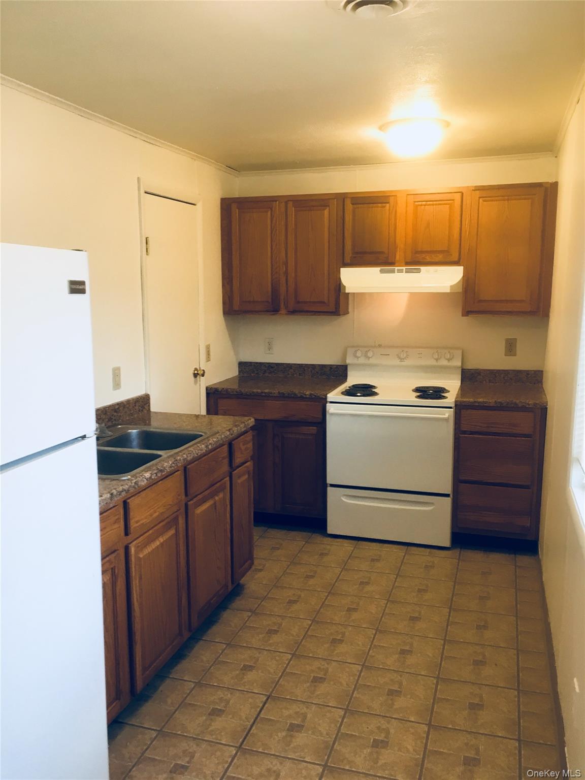 #6 photo, 11 Howard Street, Poughkeepsie , NY 12601