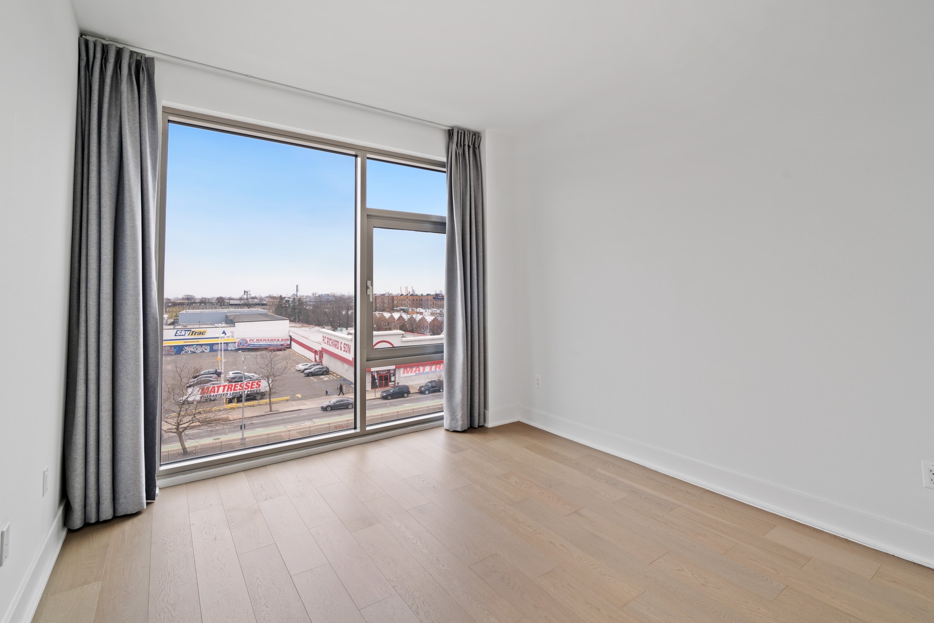 #6 photo, Sunnyside, Sunnyside , NY 11104