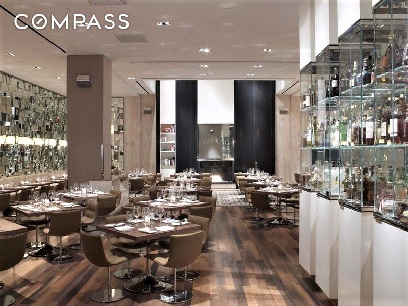 #12 photo, 160 Central Park S, マンハッタン Central Park South , NY 10019