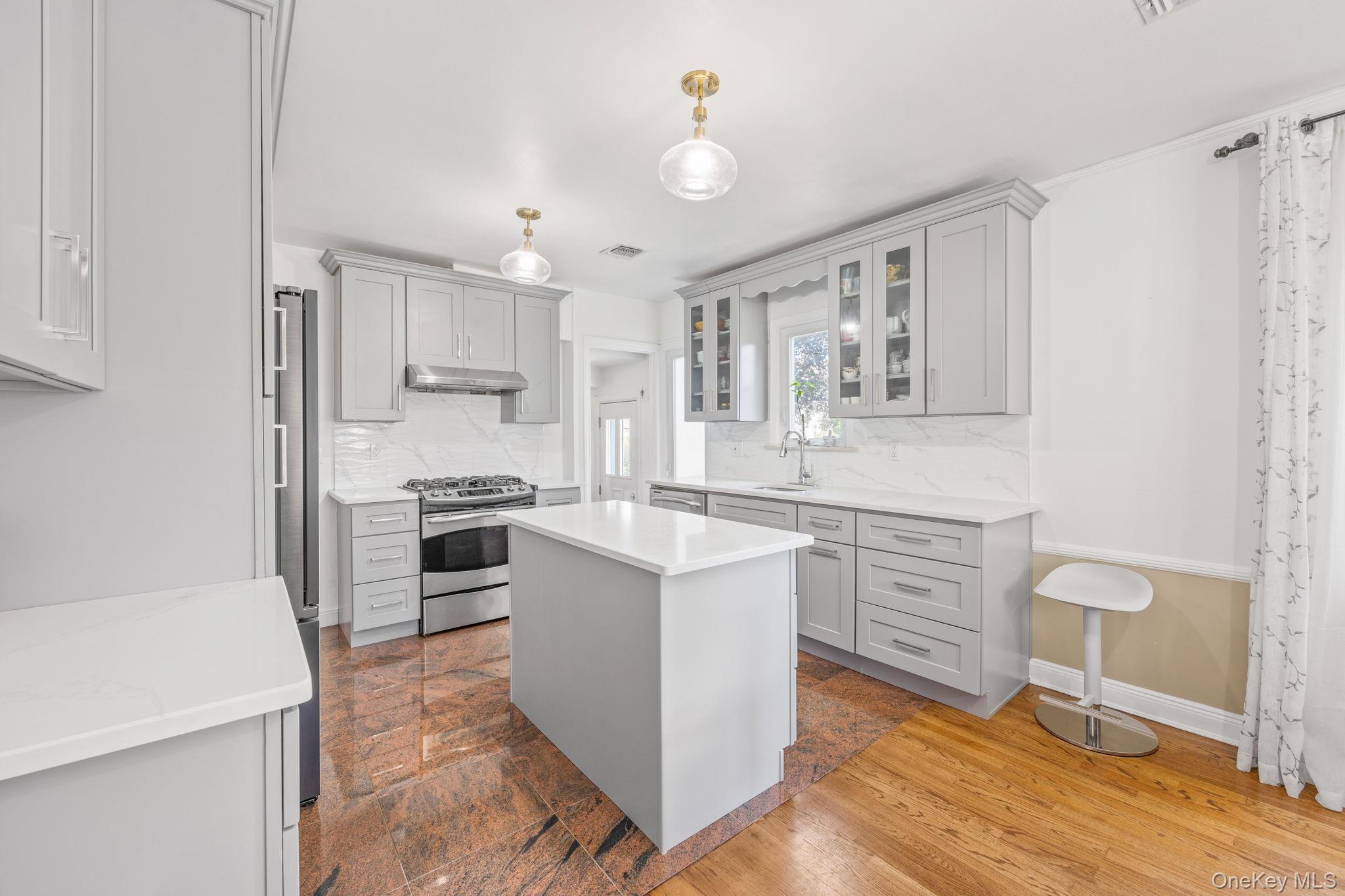 #11 photo, 18 Rose Lane, ナッソー郡 New Hyde Park , NY 11040