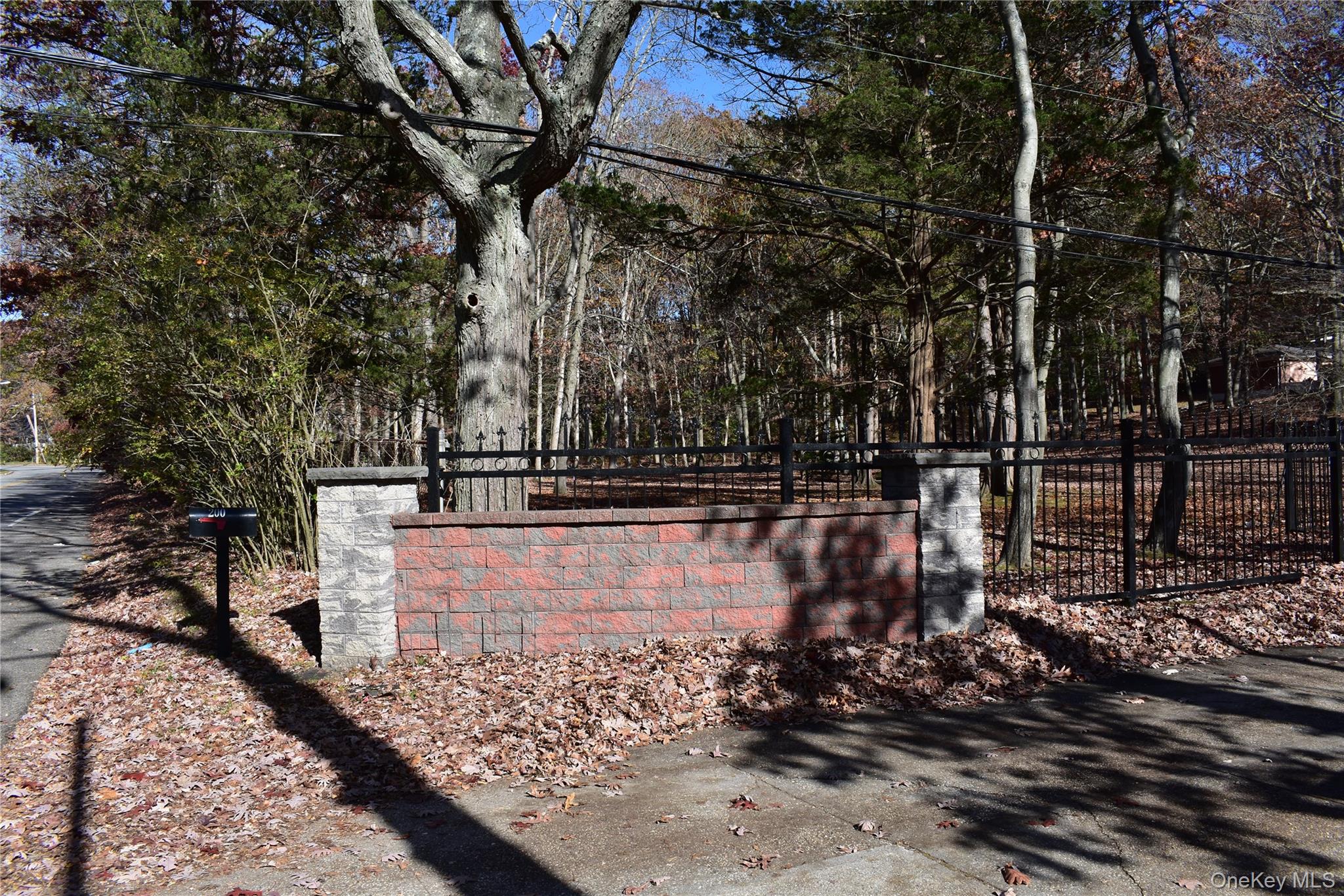 #5 photo, 200 Bagatelle Road, サフォーク郡 Melville , NY 11747