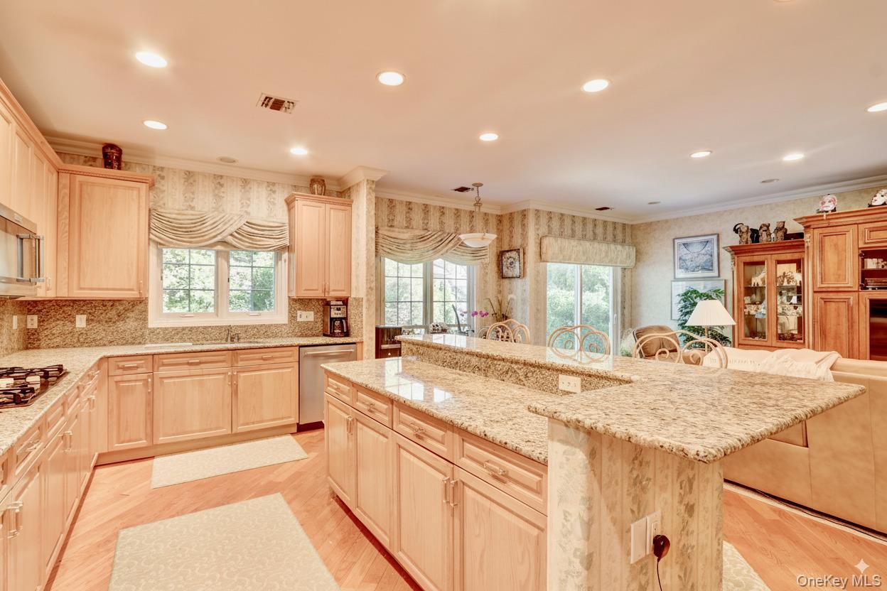 #7 photo, 18 Hamlet Drive, ナッソー郡 Plainview , NY 11803