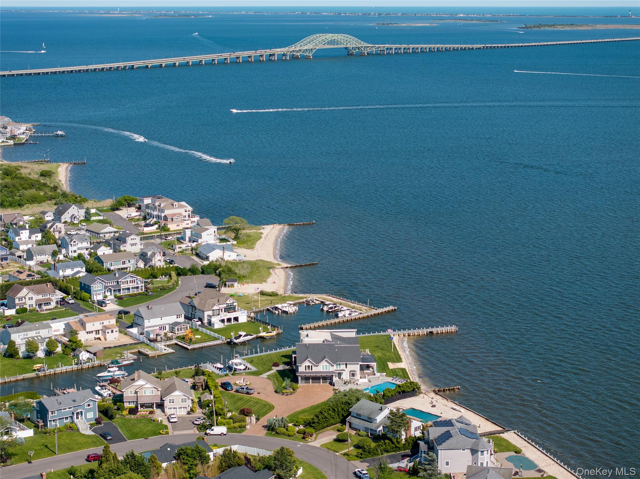 #5 photo, 167 Secatogue Lane, サフォーク郡 West Islip , NY 11795