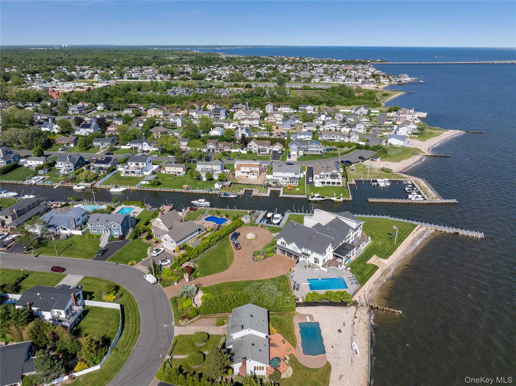 #7 photo, 167 Secatogue Lane, サフォーク郡 West Islip , NY 11795