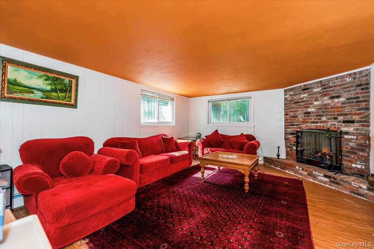 #10 photo, 79 E Deer Park Road, 东长岛 Dix小山 Dix Hills , NY 11746