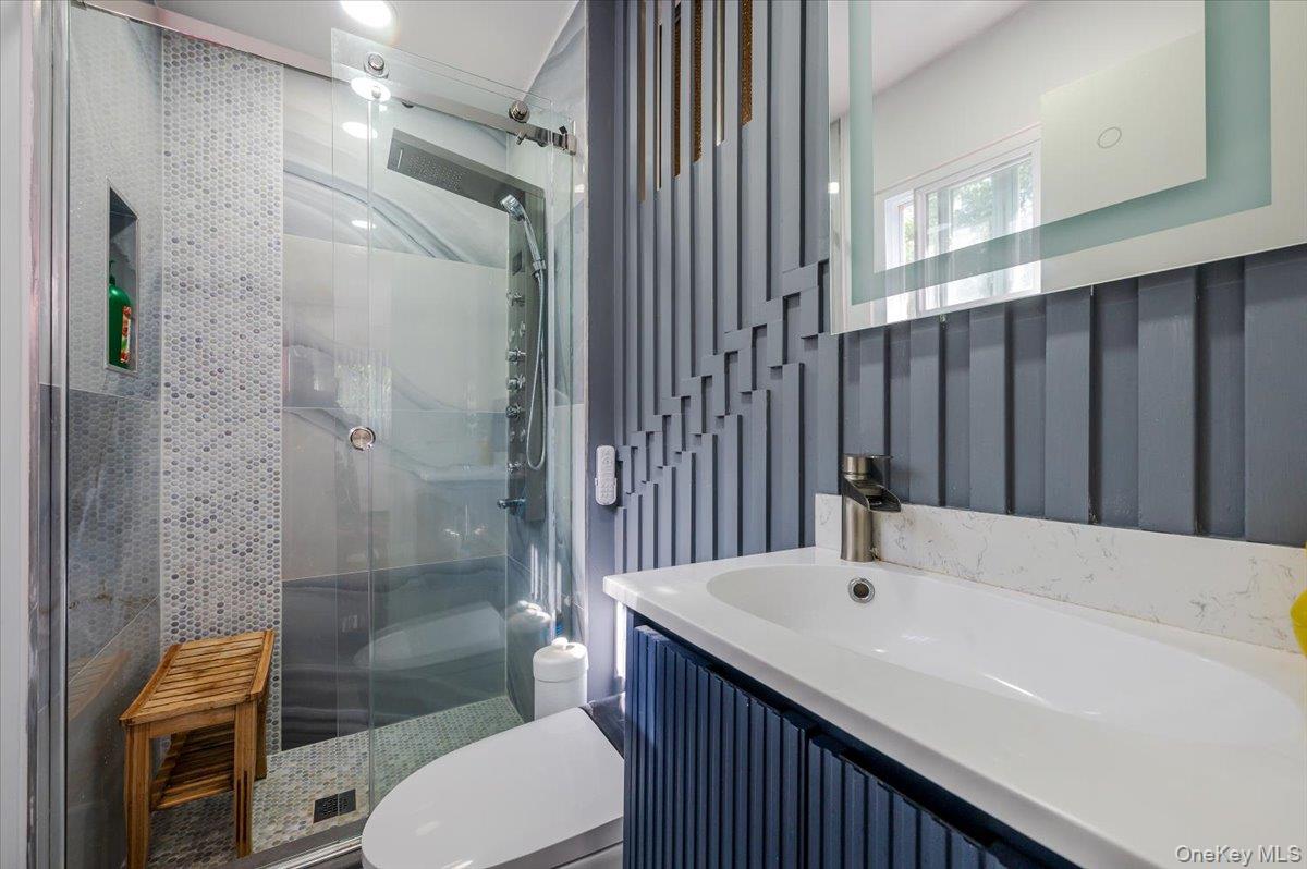 #12 photo, 79 E Deer Park Road, 东长岛 Dix小山 Dix Hills , NY 11746