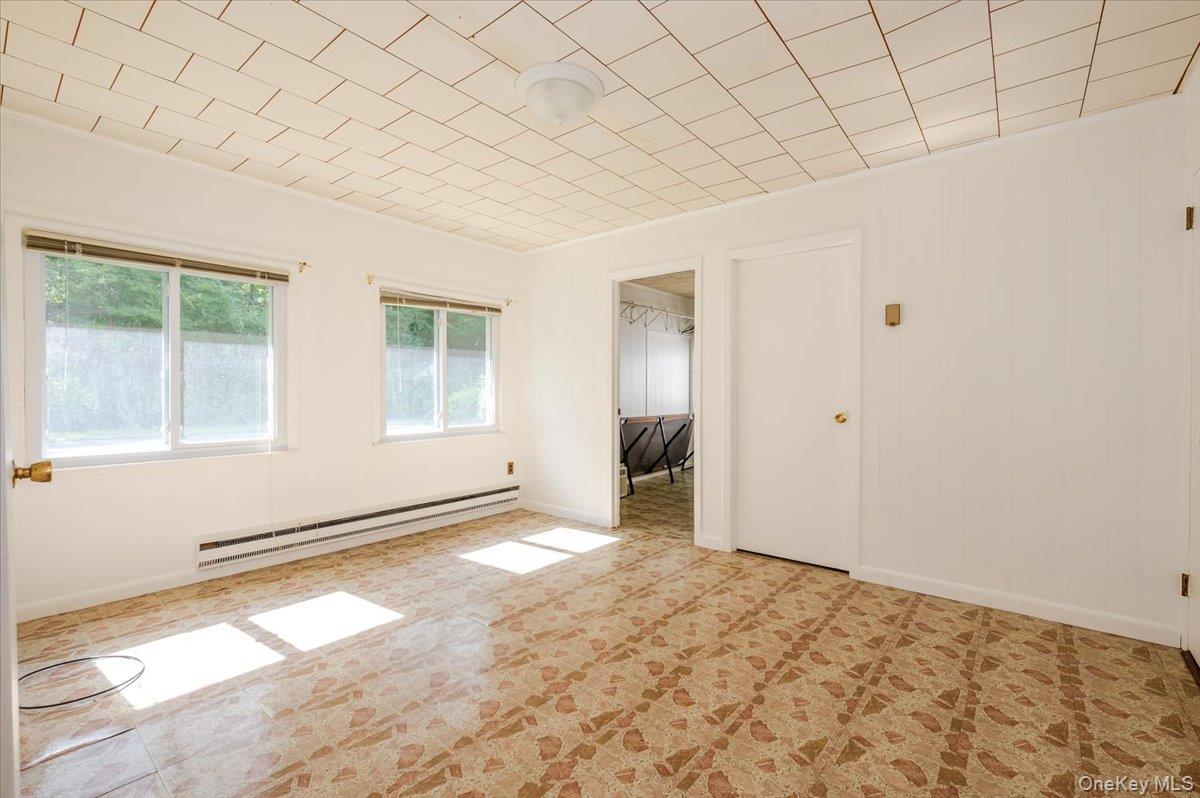 #19 photo, 79 E Deer Park Road, 东长岛 Dix小山 Dix Hills , NY 11746