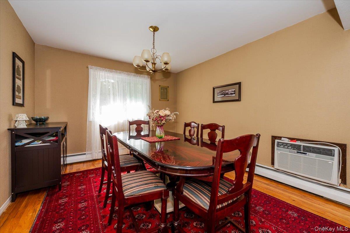 #6 photo, 79 E Deer Park Road, 东长岛 Dix小山 Dix Hills , NY 11746